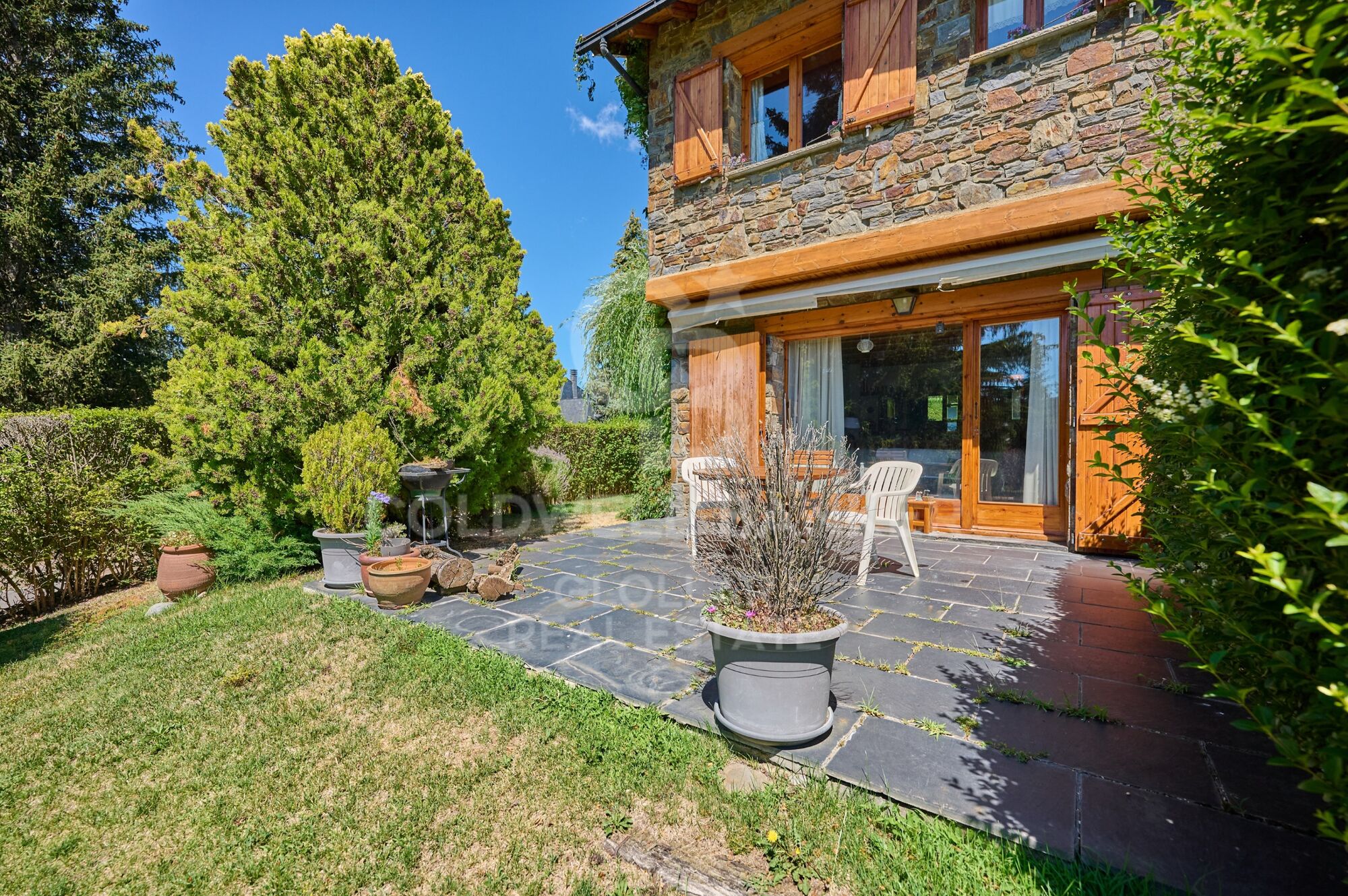 Maison de ville avec jardin à Llívia