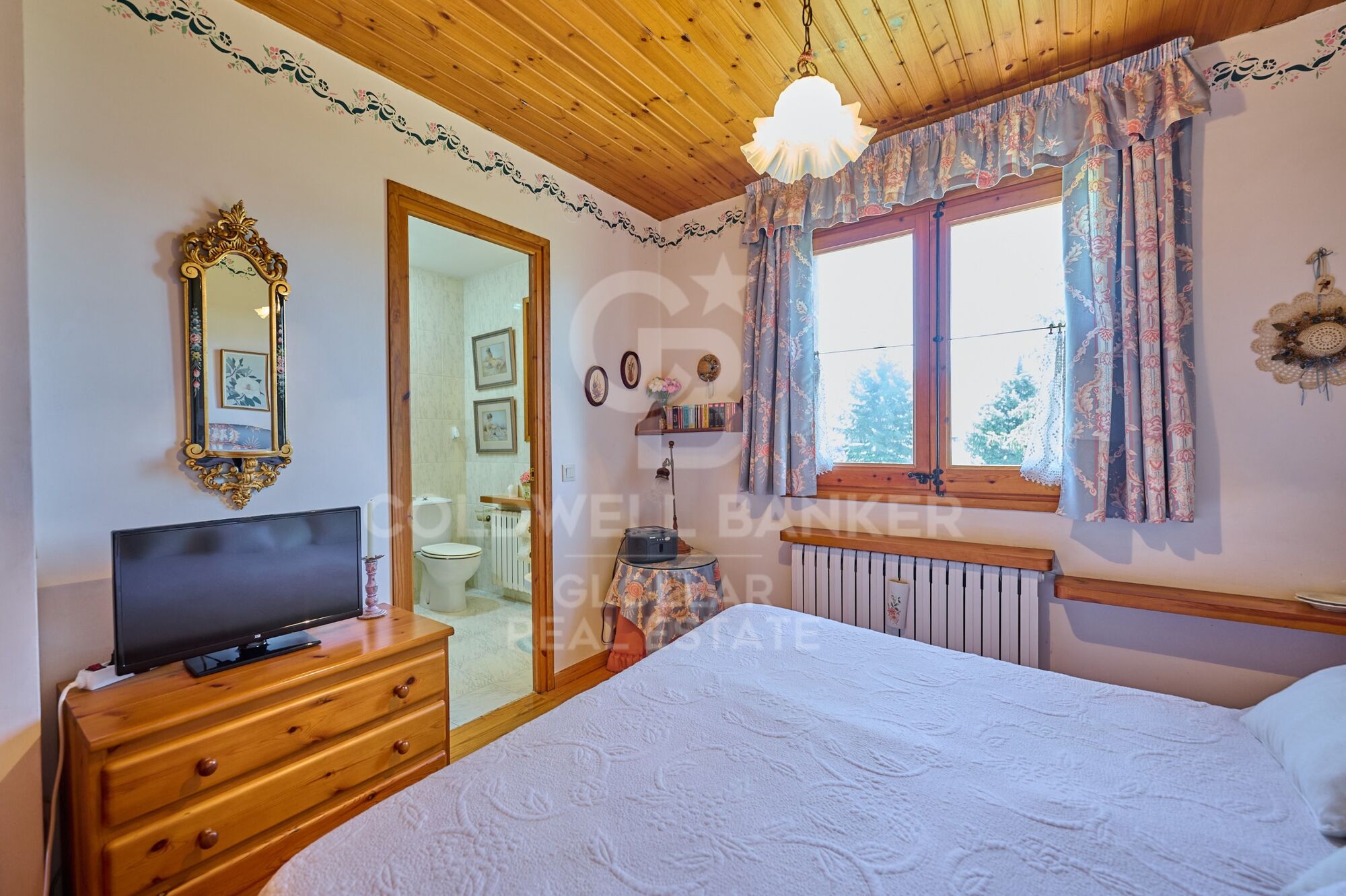 Townhouse with garden in Llívia