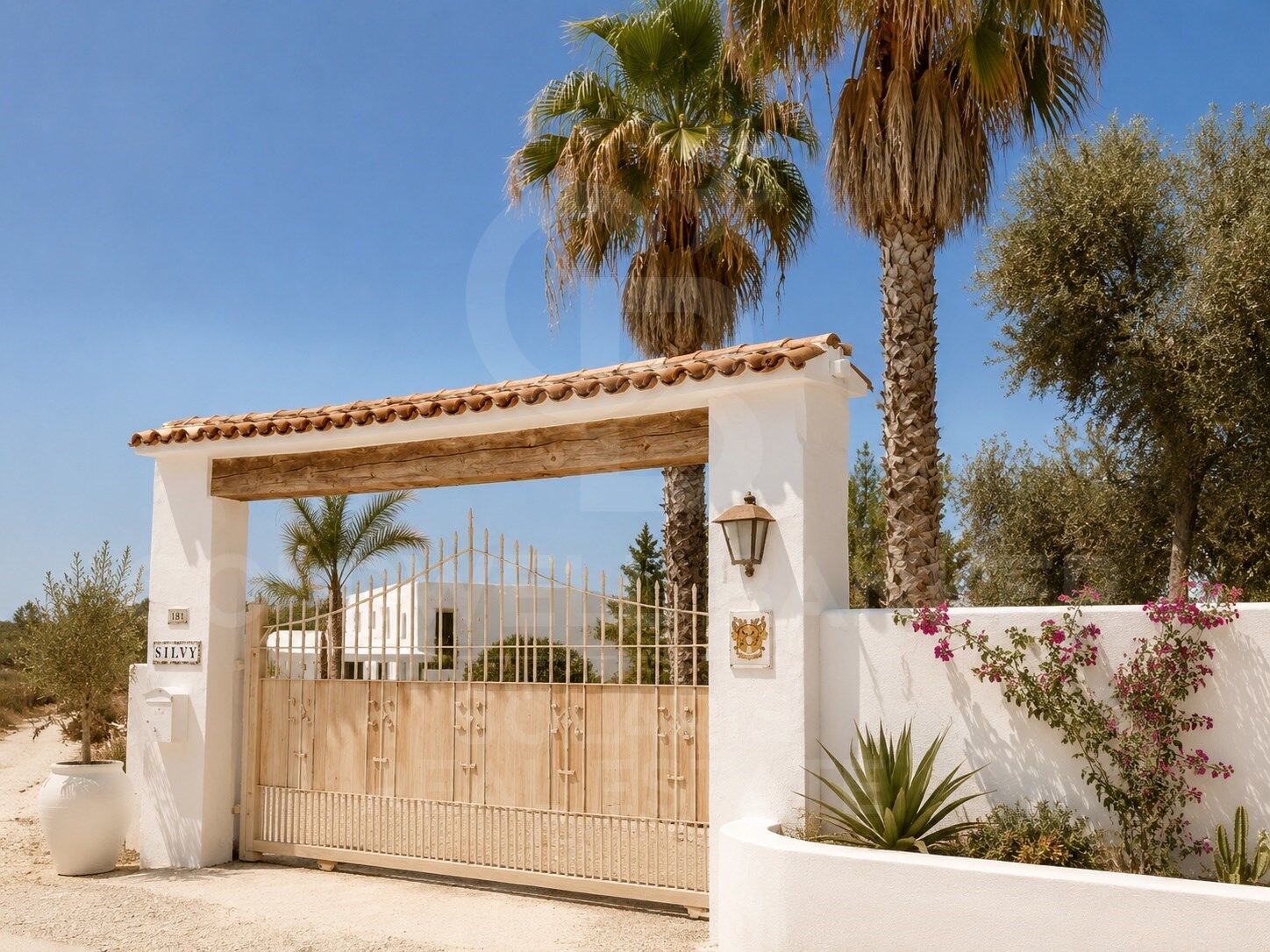 Exclusiva Fincal con autonomía energética, Dos viviendas, piscina y amplias zonas exteriores