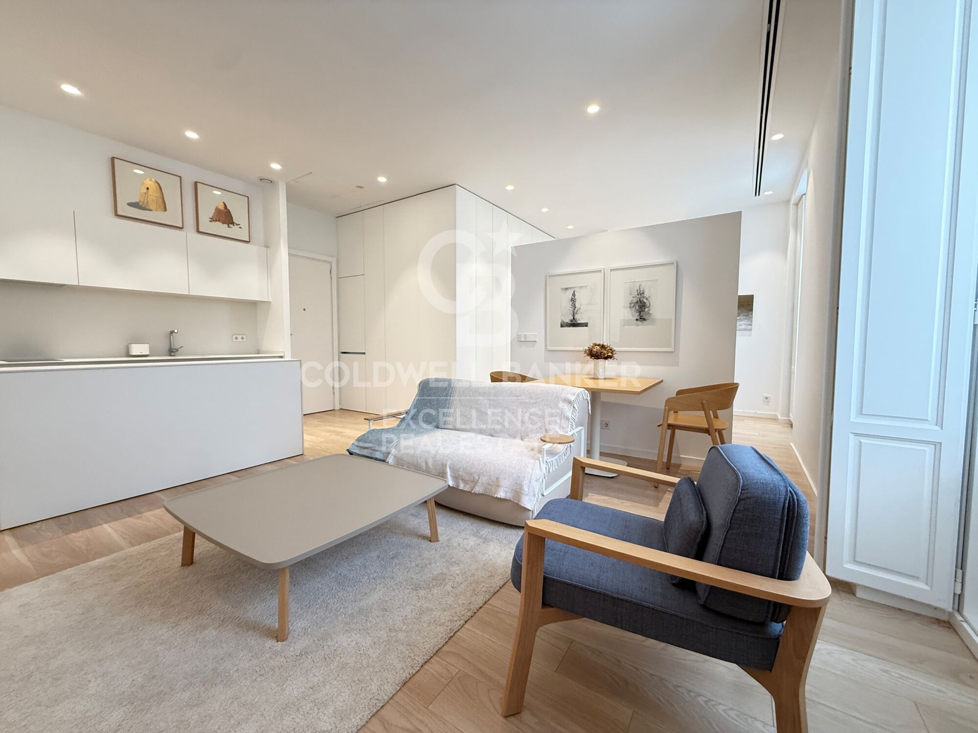 Exklusives Designer-Loft zur Miete im Herzen von Valencia, neben der Plaza de la Reina