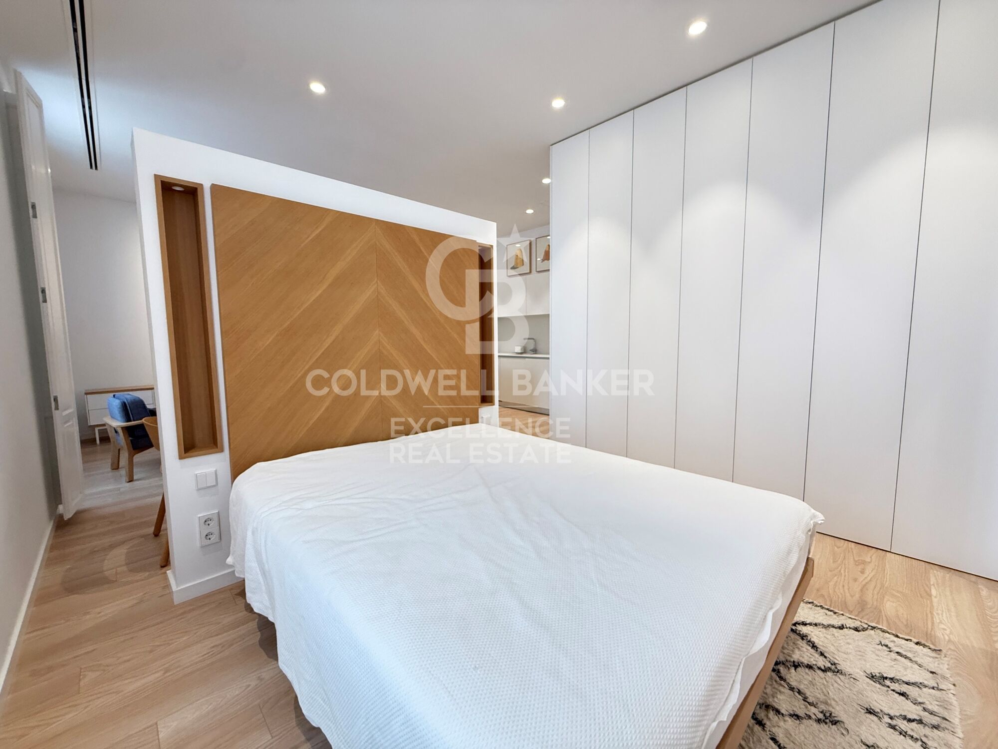 Exklusives Designer-Loft zur Miete im Herzen von Valencia, neben der Plaza de la Reina