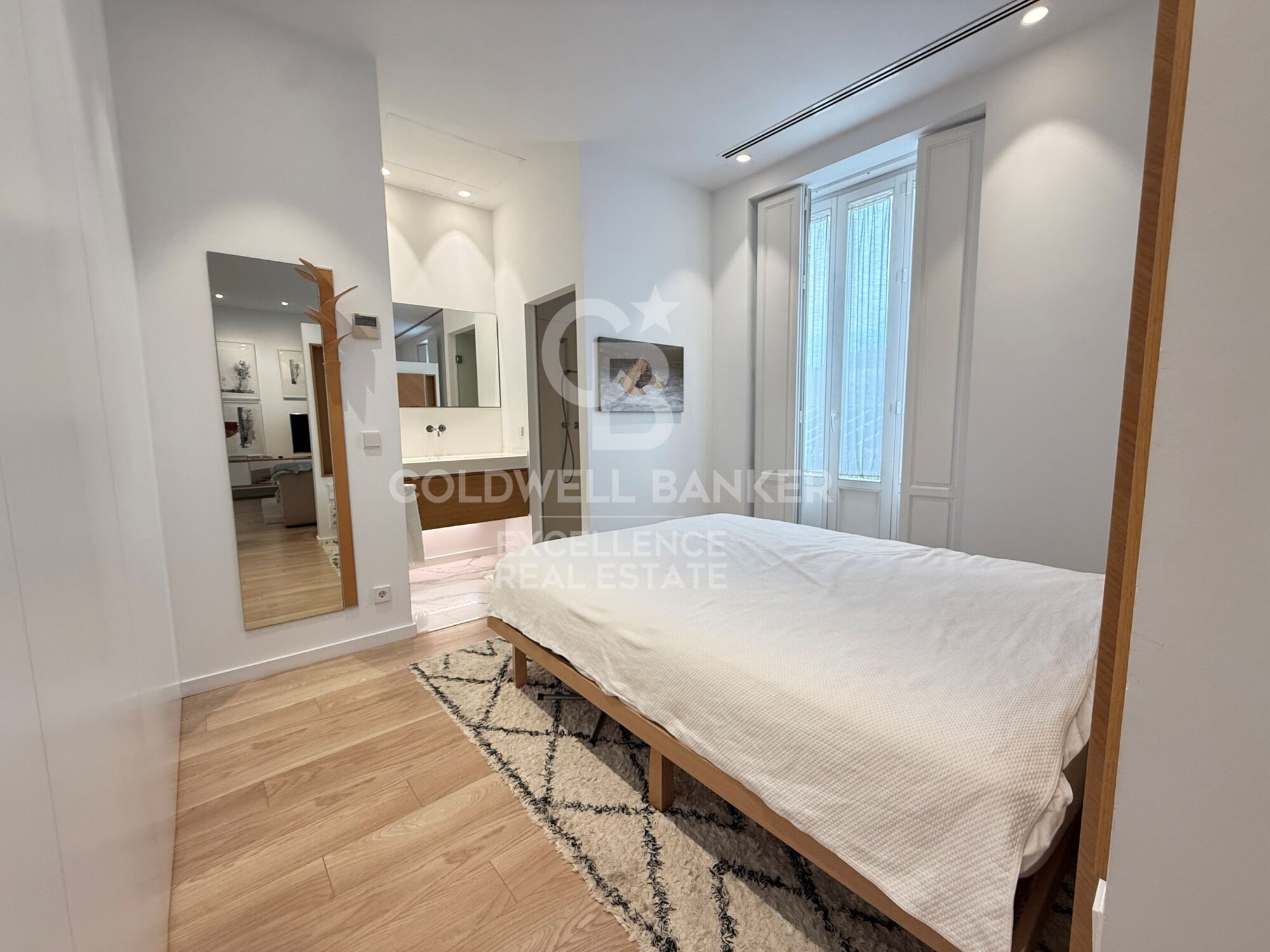 Exklusives Designer-Loft zur Miete im Herzen von Valencia, neben der Plaza de la Reina