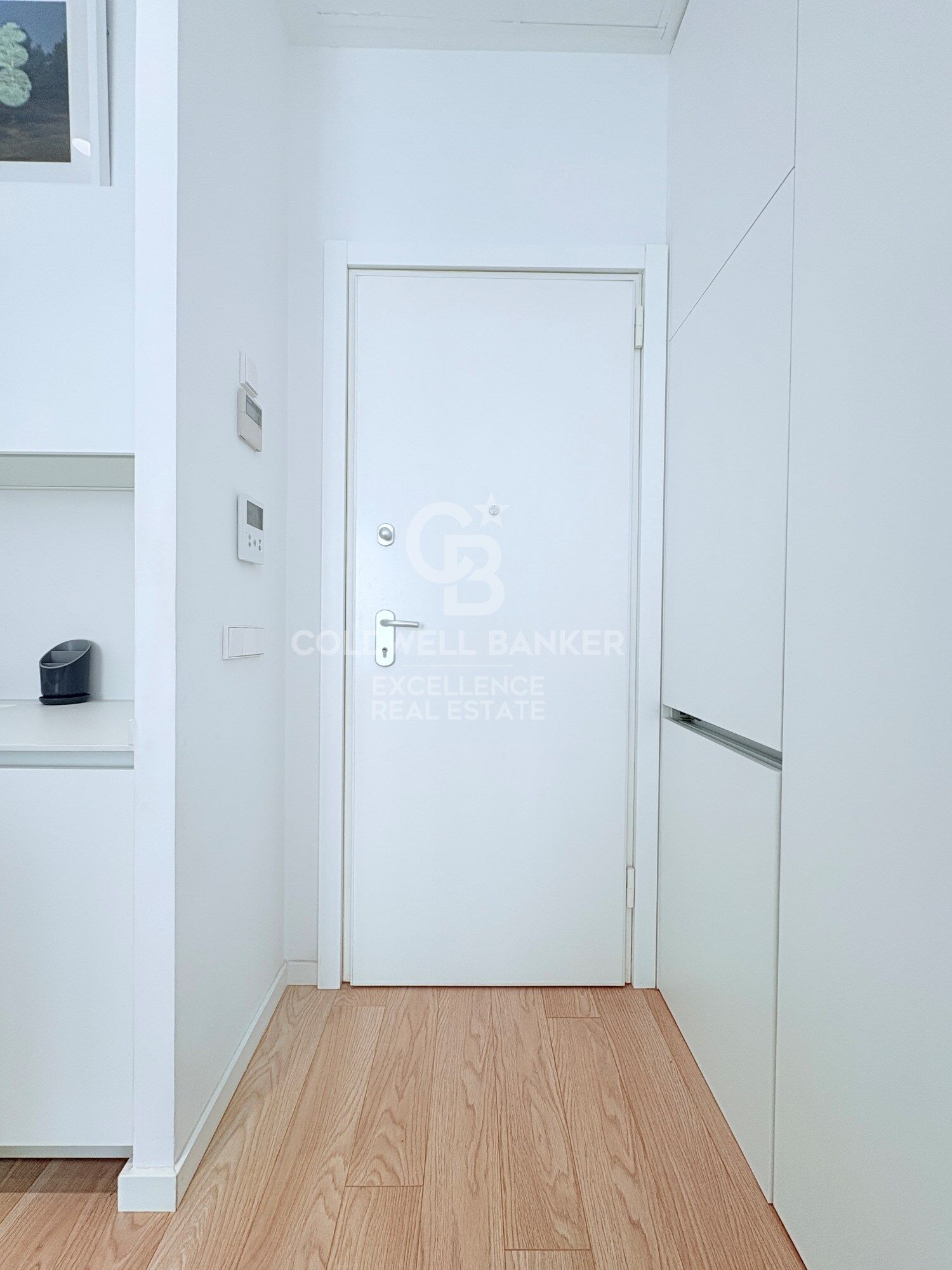 Exclusive designer loft for rent in the heart of Valencia, next to Plaza de lah Reina