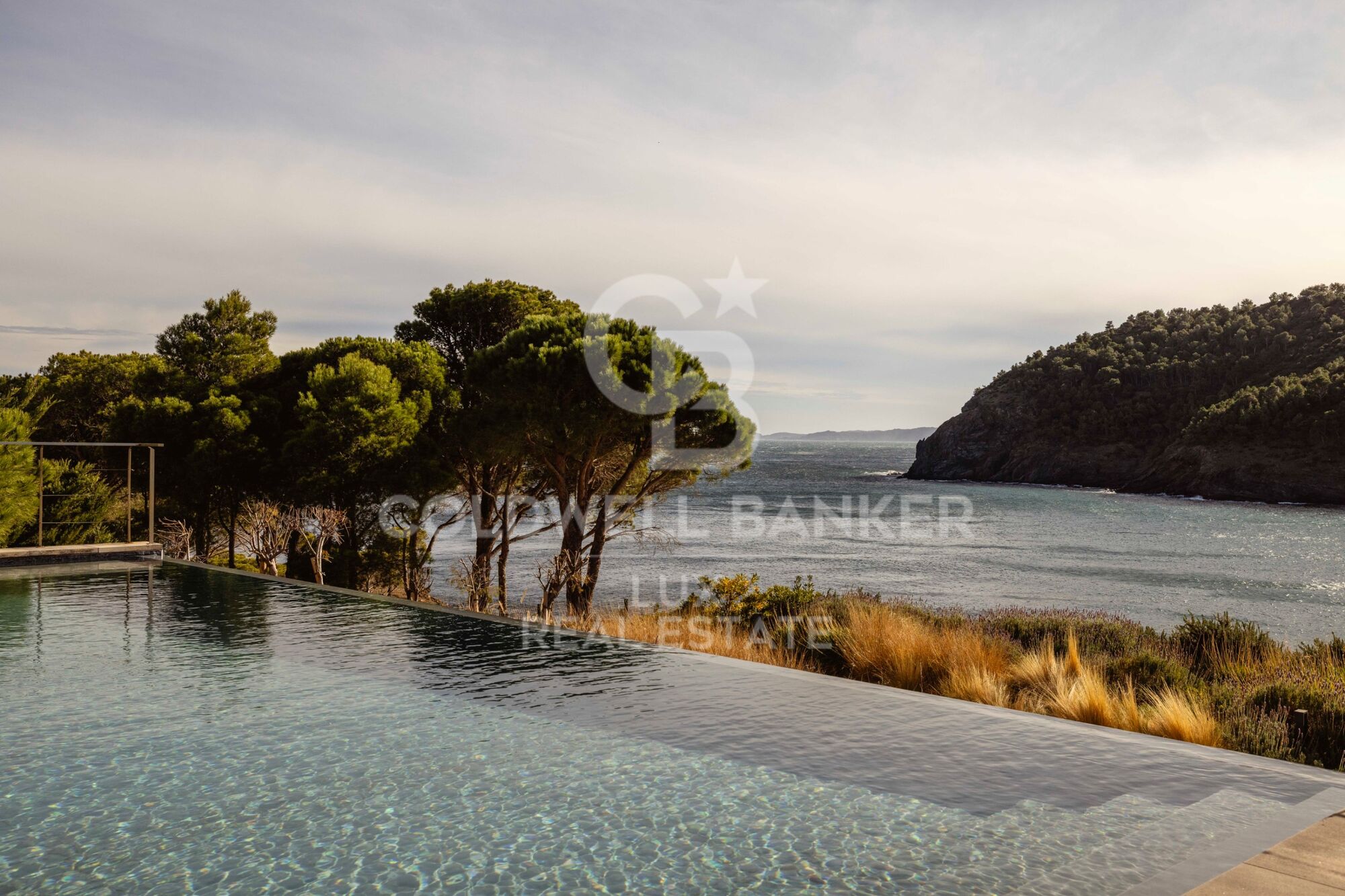 Luxury waterfront property on the Costa Brava
