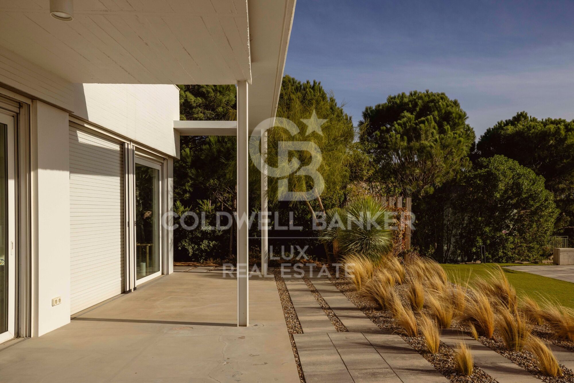 Luxury waterfront property on the Costa Brava