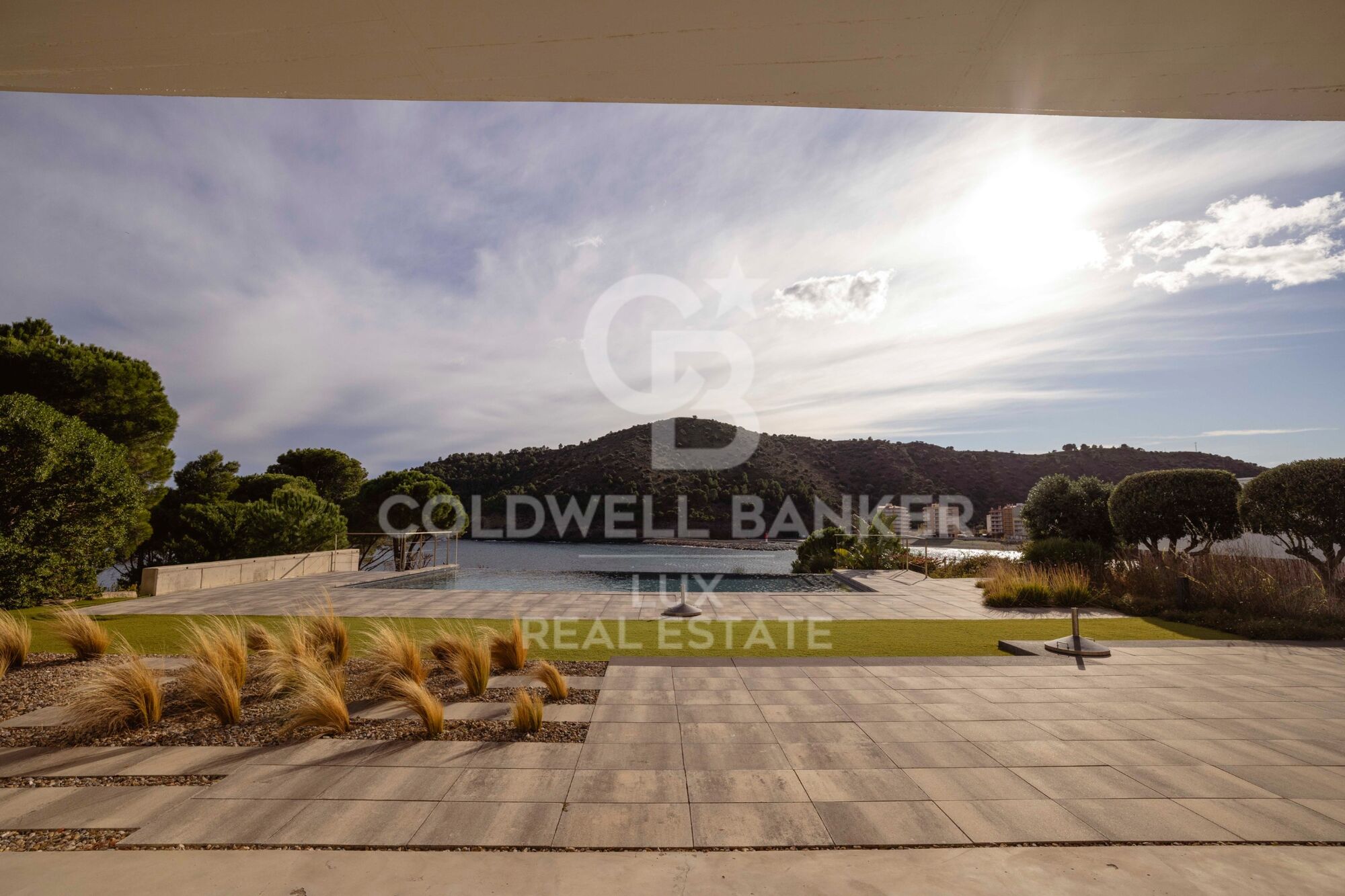 Luxury waterfront property on the Costa Brava