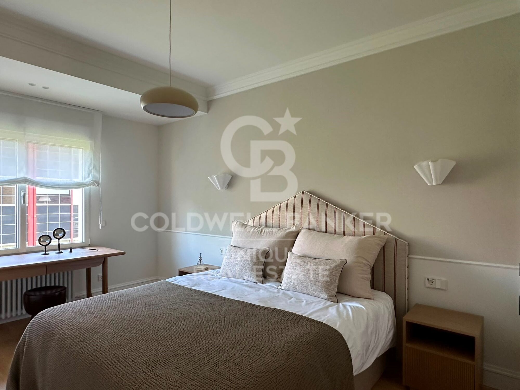 3 bedroom flat and garage in Lista