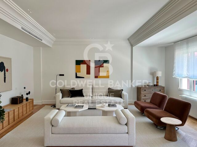 Piso de 3 habitaciones y garaje en Lista