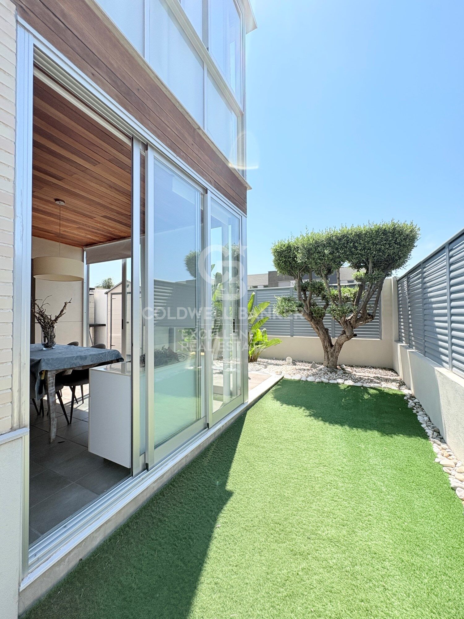 Villa Pareada con piscina y 3 terrazas a 5 minutos del puerto