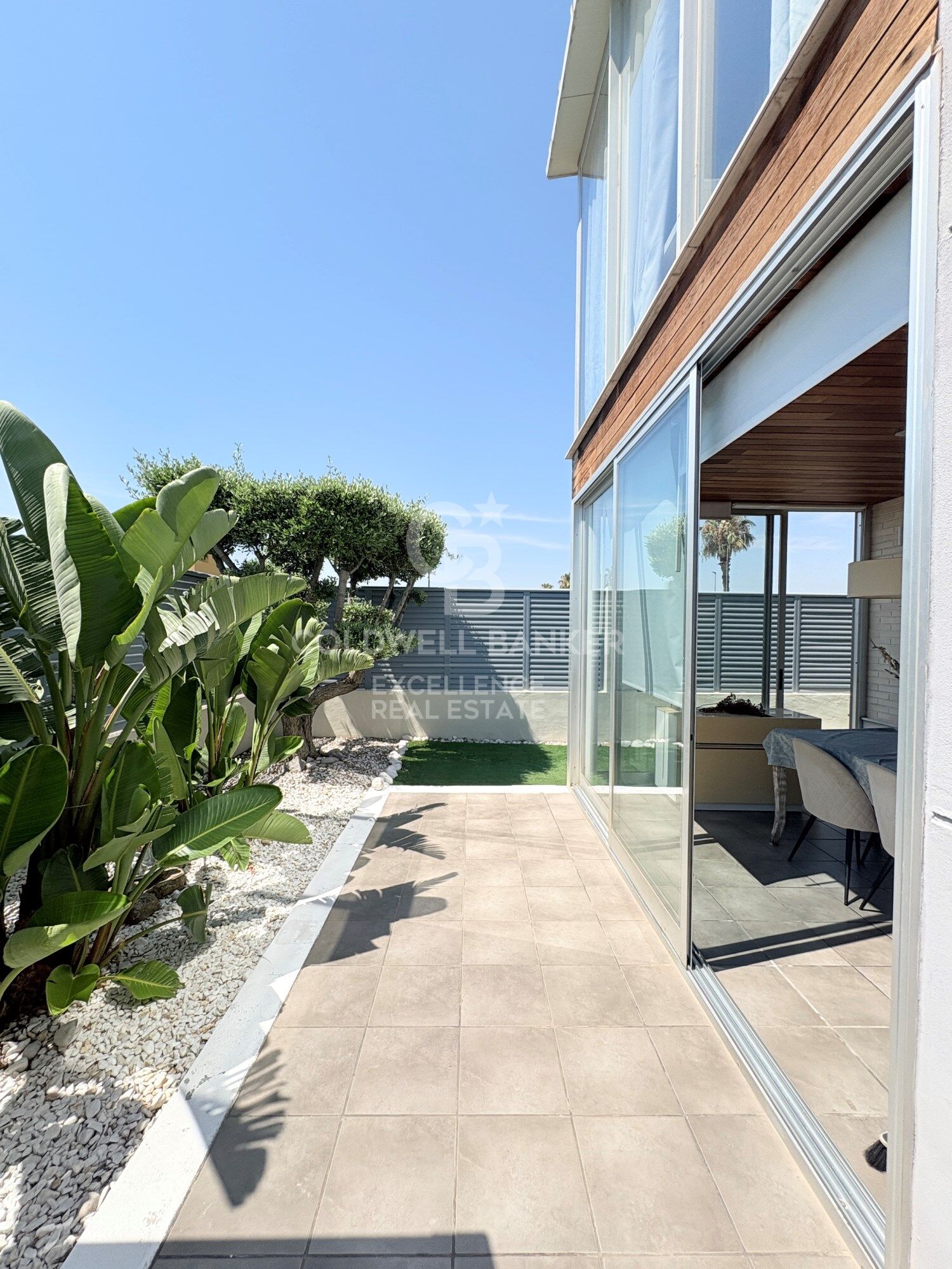 Villa Pareada con piscina y 3 terrazas a 5 minutos del puerto
