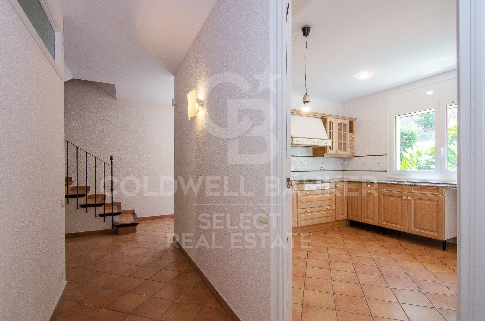 PRECIOSA Y FUNCIONAL CASA EN BELLATERRA