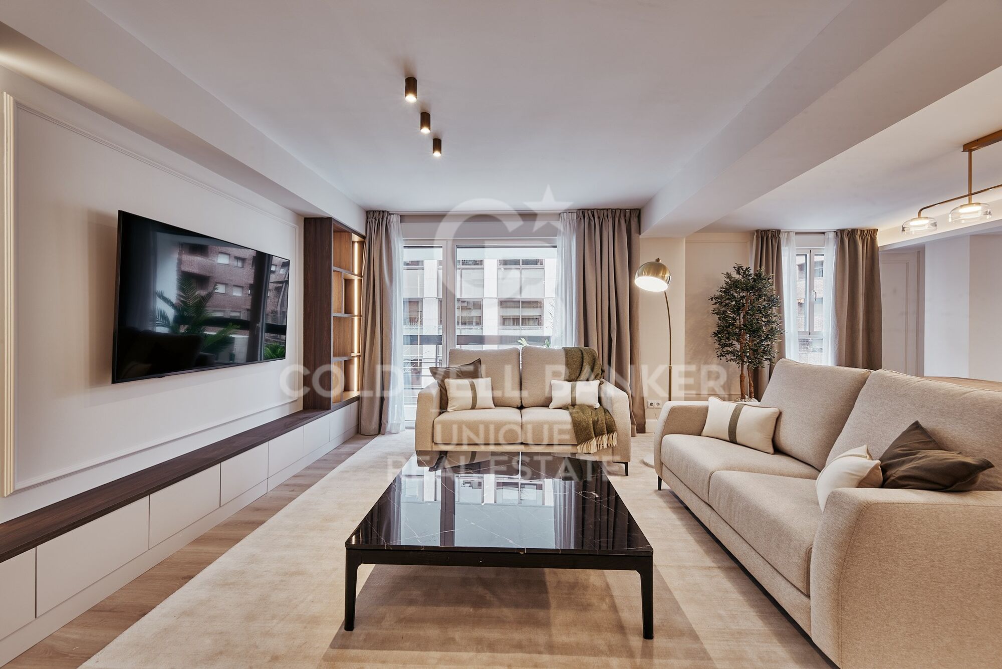 Brandneue 3-Zimmer-Außenwohnung mit Terrasse in Goya, Madrid