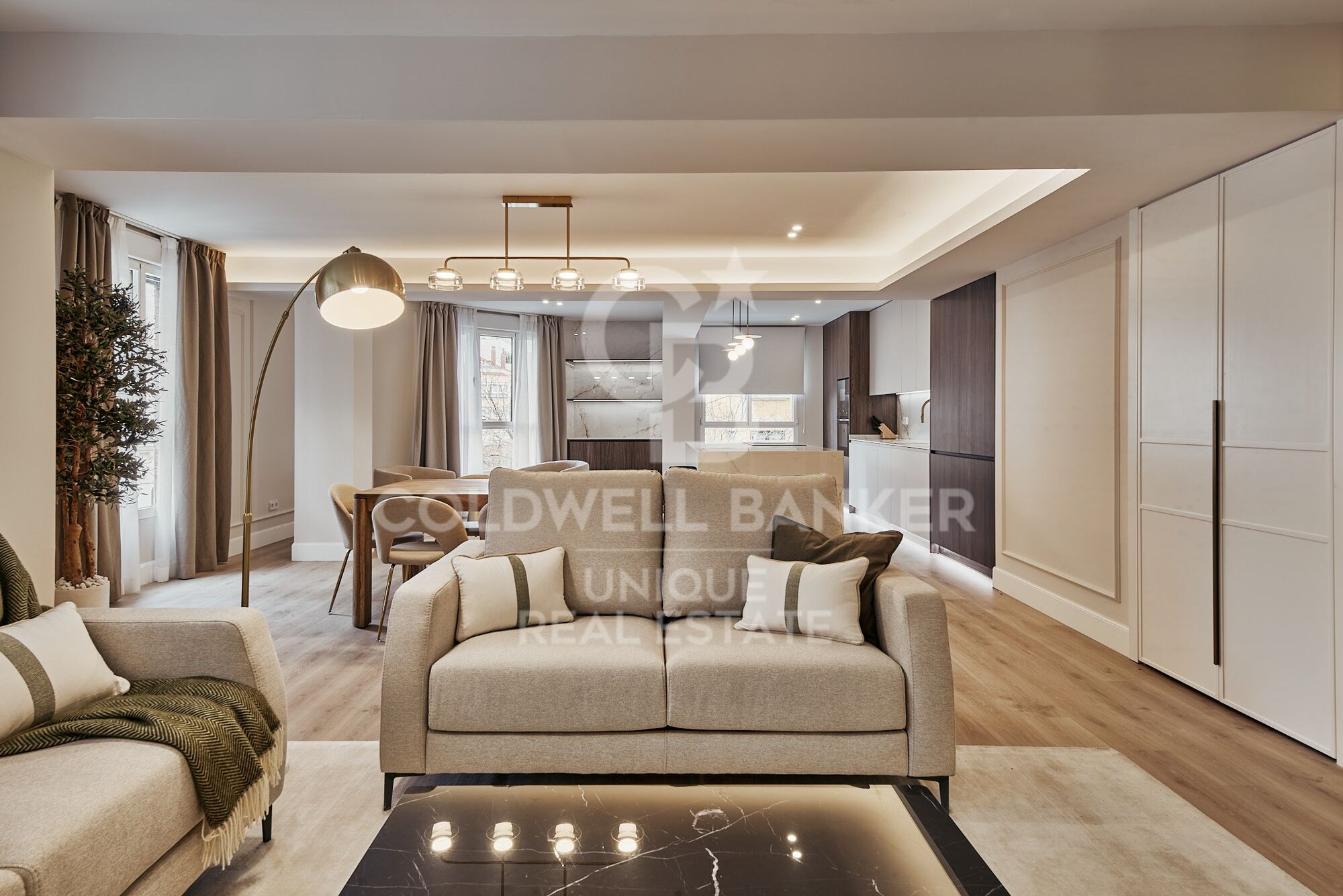 Brandneue 3-Zimmer-Außenwohnung mit Terrasse in Goya, Madrid