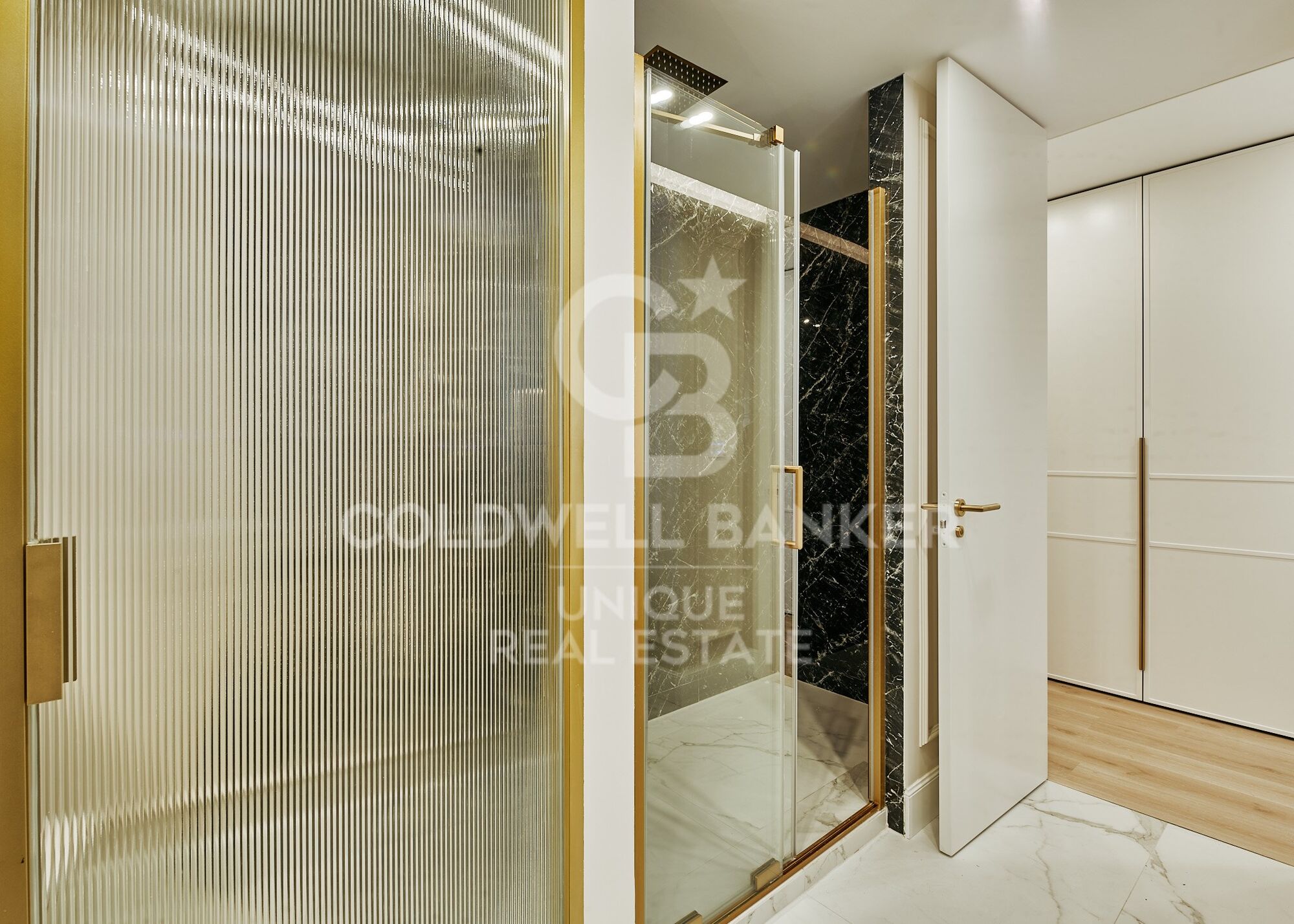 Brand new 3-bedroom exterior flat with terrace in Goya, Madrid