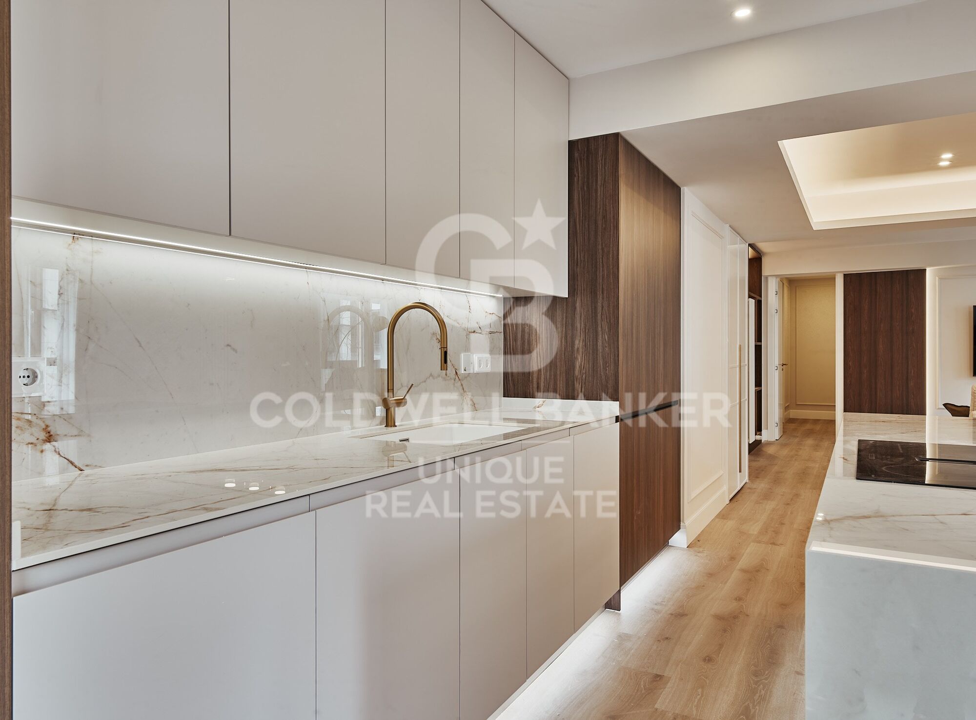 Brandneue 3-Zimmer-Außenwohnung mit Terrasse in Goya, Madrid