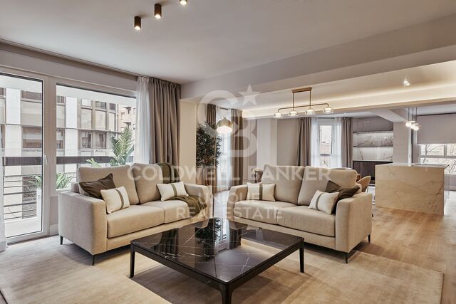 Brandneue 3-Zimmer-Außenwohnung mit Terrasse in Goya, Madrid