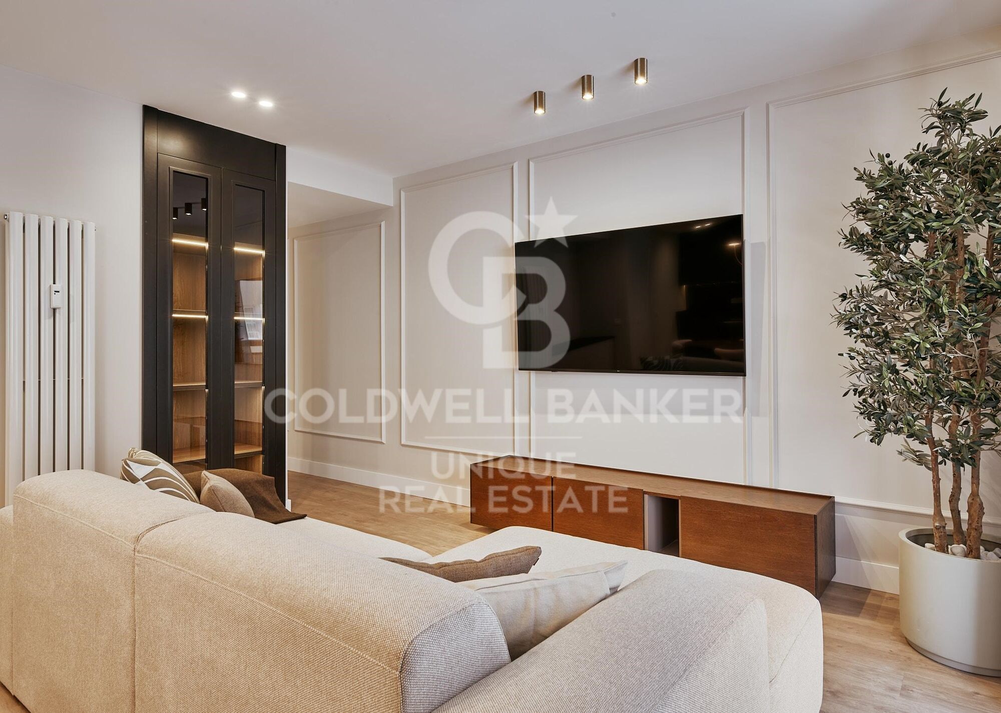 Renovated exterior 3-bedroom apartment in Lista, Madrid