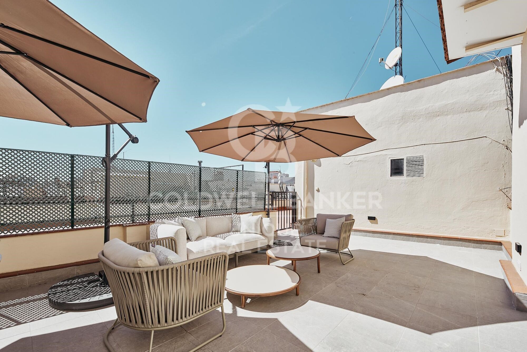 Penthouse avec terrasse privée à Goya
