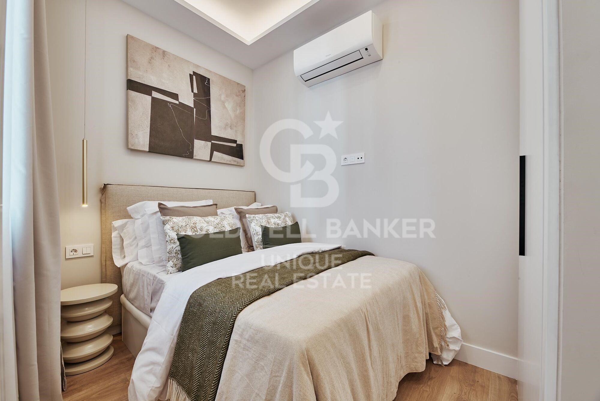 Penthouse with Private Terrace in Goya