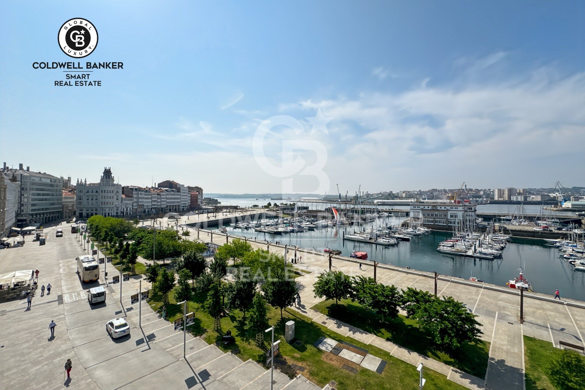 Piso en La Marina con vistas al mar