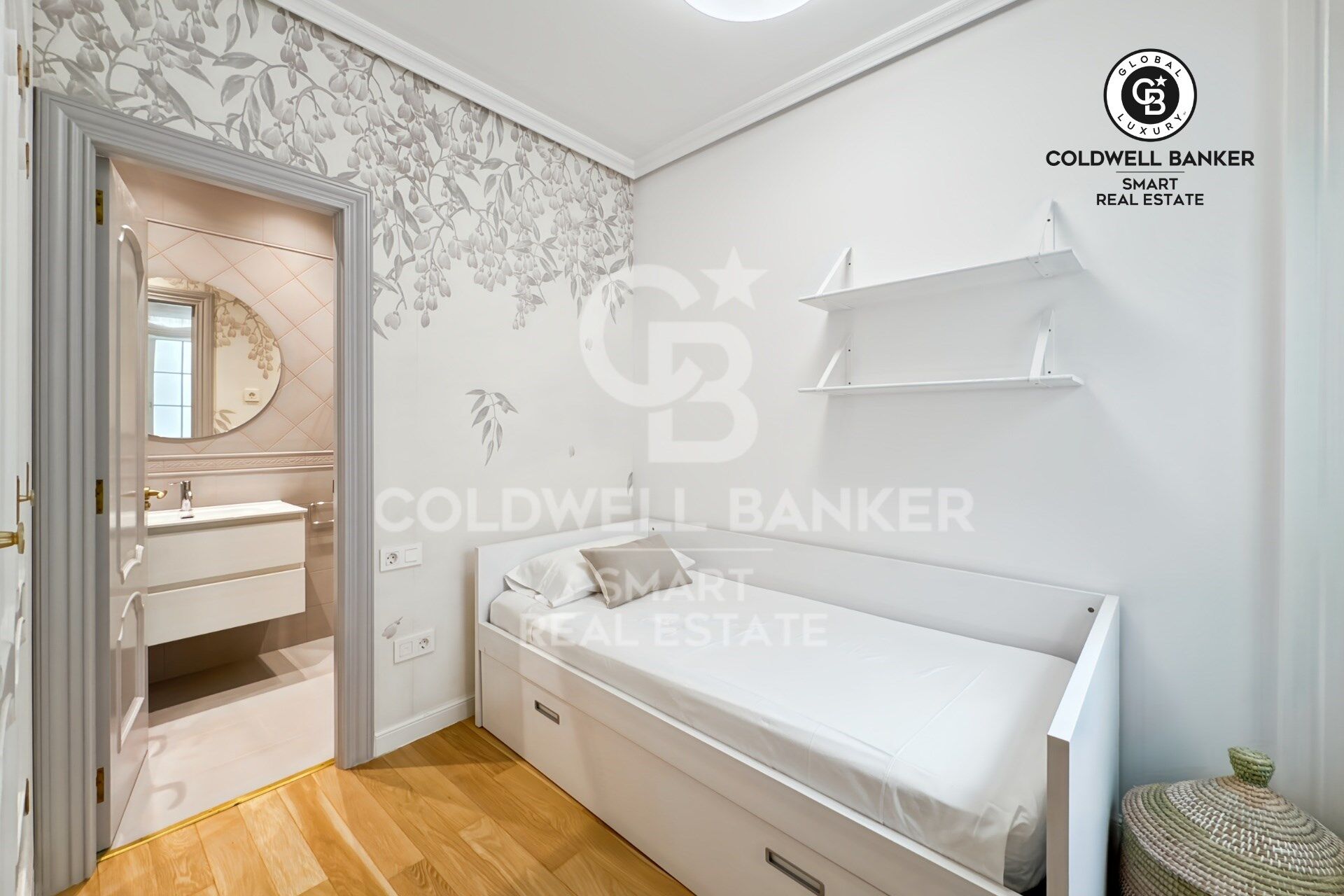 Flat 3 Bedrooms Rent A Coruña