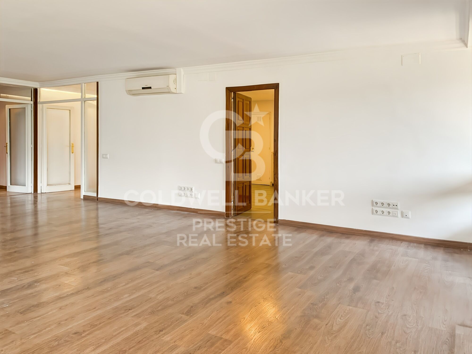 Apartment with terrace in Avda Diagonal/Ganduxer