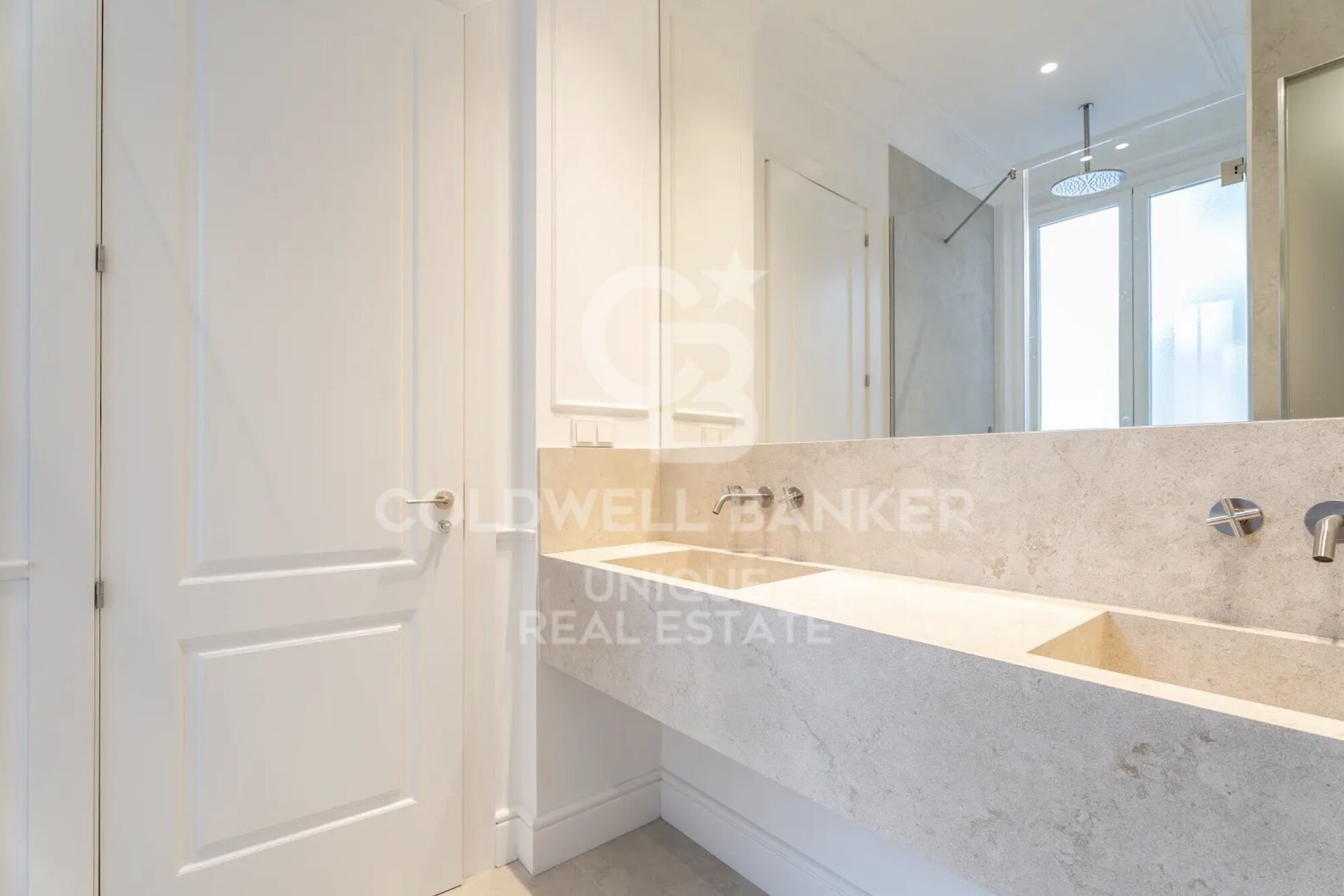 Appartement tout neuf avec trois chambres à Justicia, Madrid