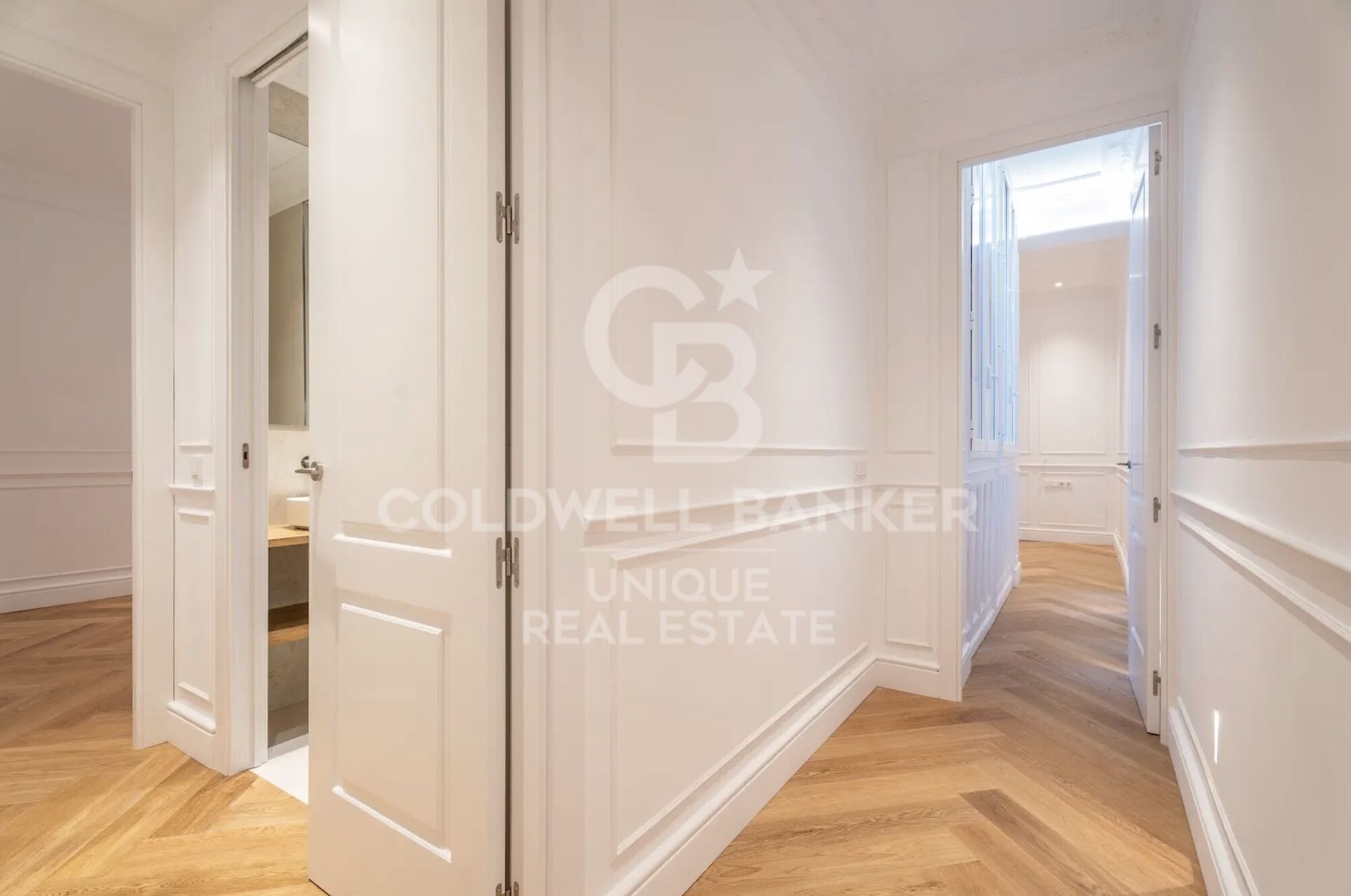 Brandneue Wohnung mit drei Schlafzimmern in Justicia, Madrid