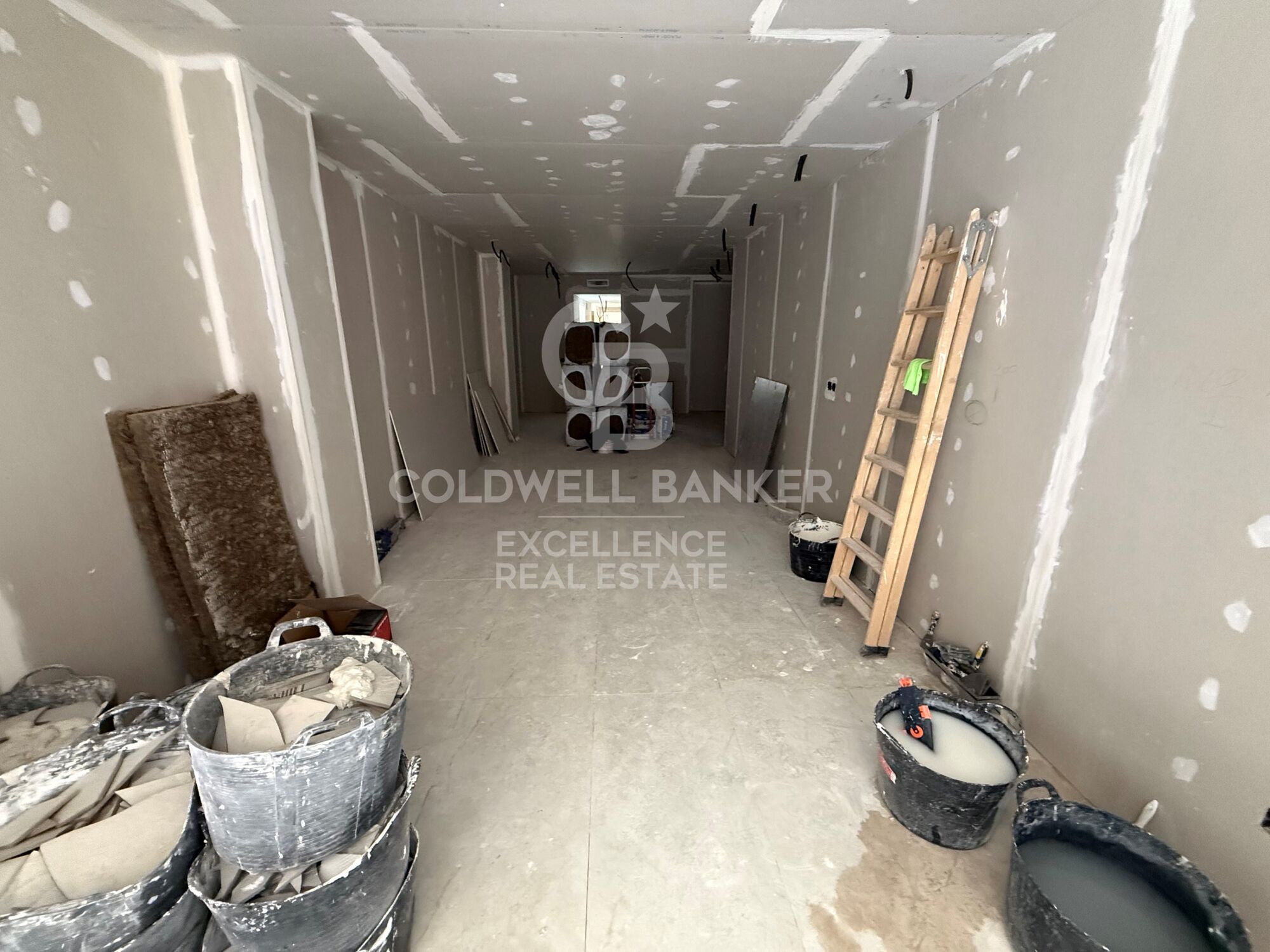 Großzügige Designer-Erdgeschosswohnung mit großer privater Terrasse in El Pilar (Ciutat Vella)