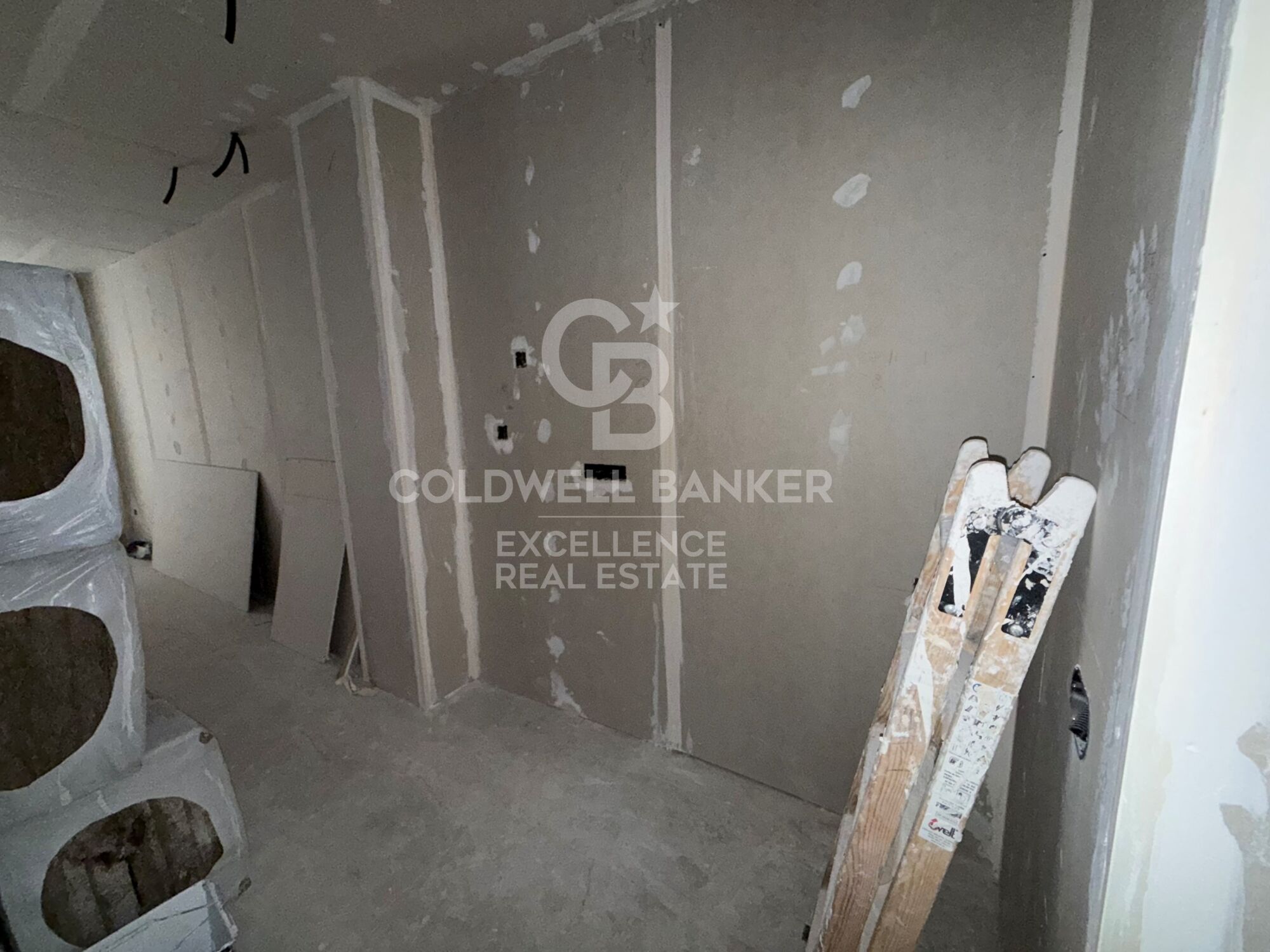 Großzügige Designer-Erdgeschosswohnung mit großer privater Terrasse in El Pilar (Ciutat Vella)