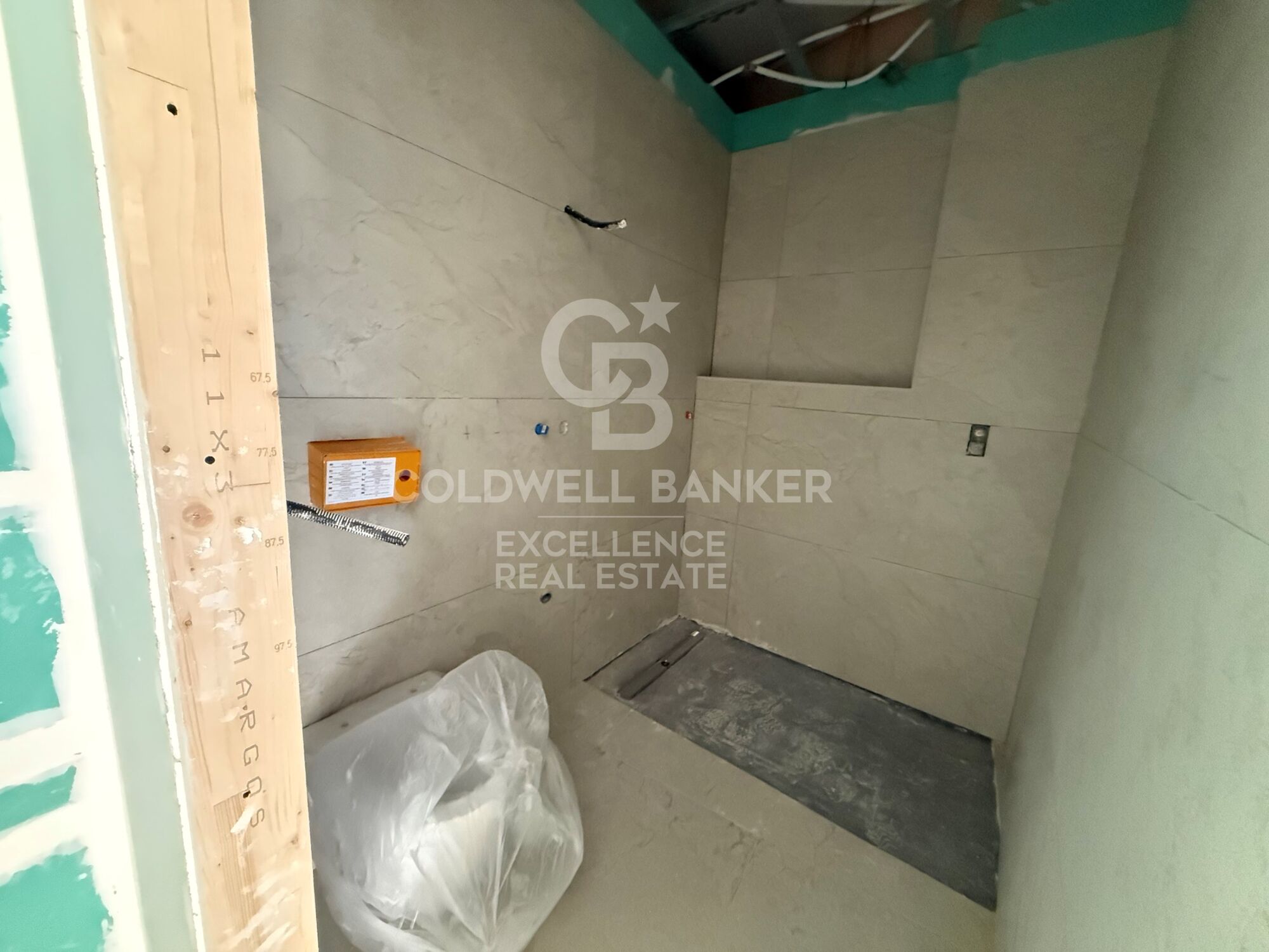 Großzügige Designer-Erdgeschosswohnung mit großer privater Terrasse in El Pilar (Ciutat Vella)