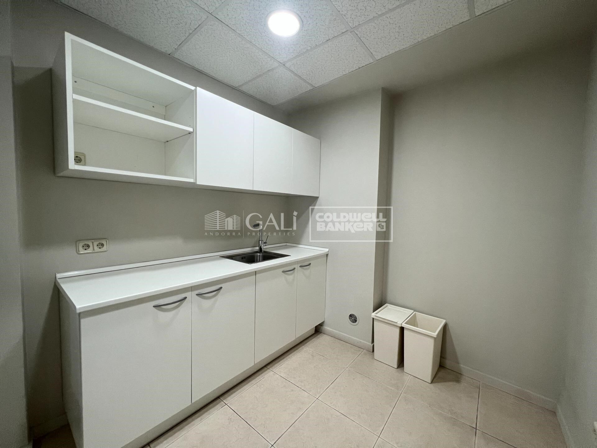 Local commercial Location Andorra la Vella