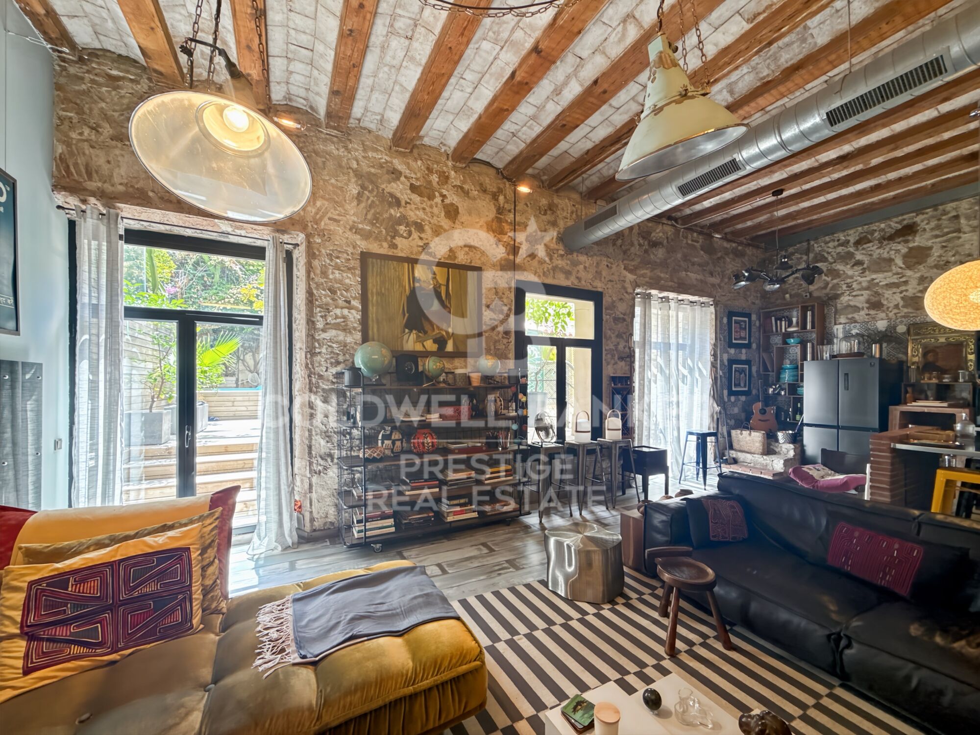 Loft with Garden and Pool in an 18th-Century Palace