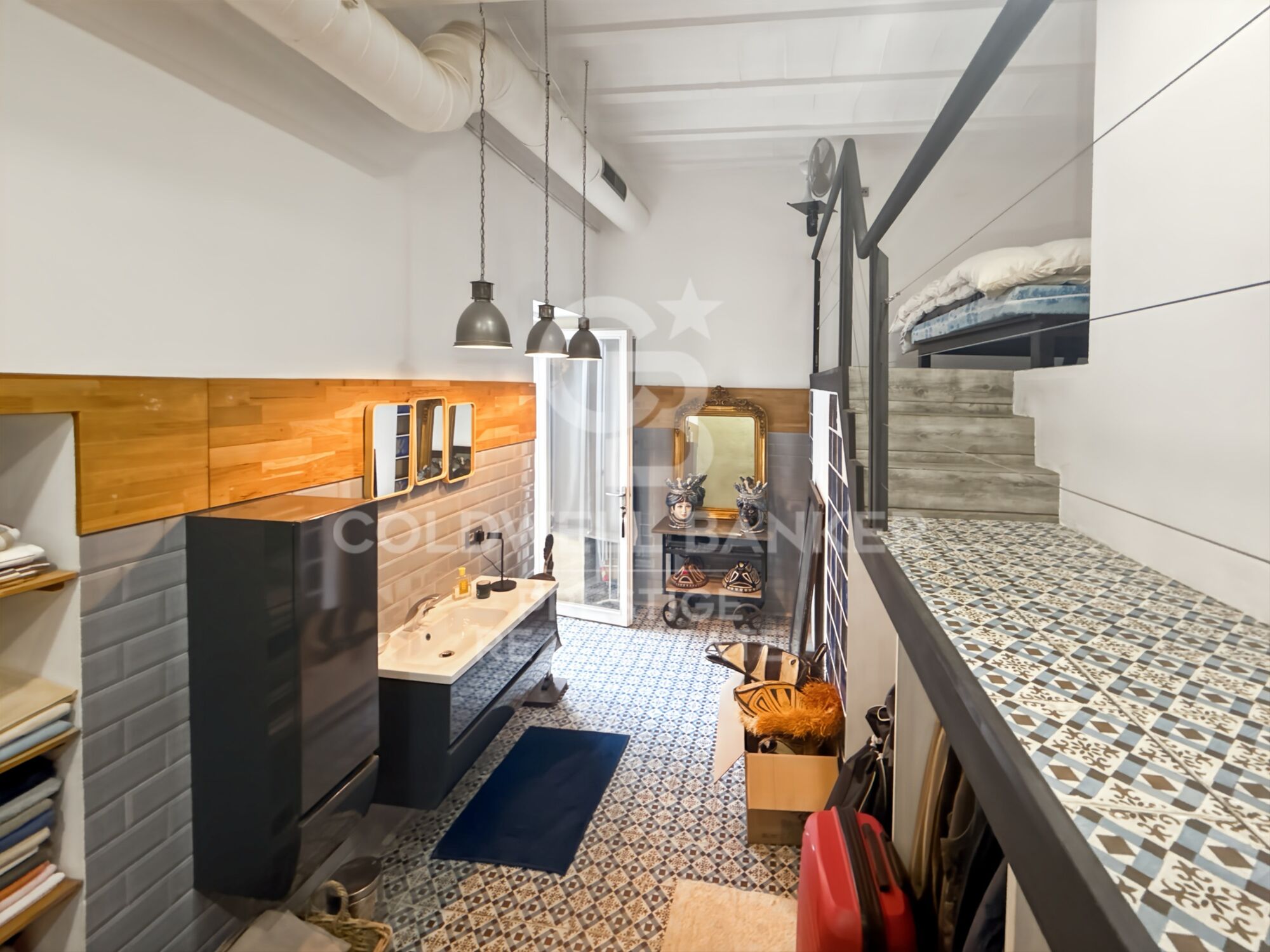 Loft with Garden and Pool in an 18th-Century Palace