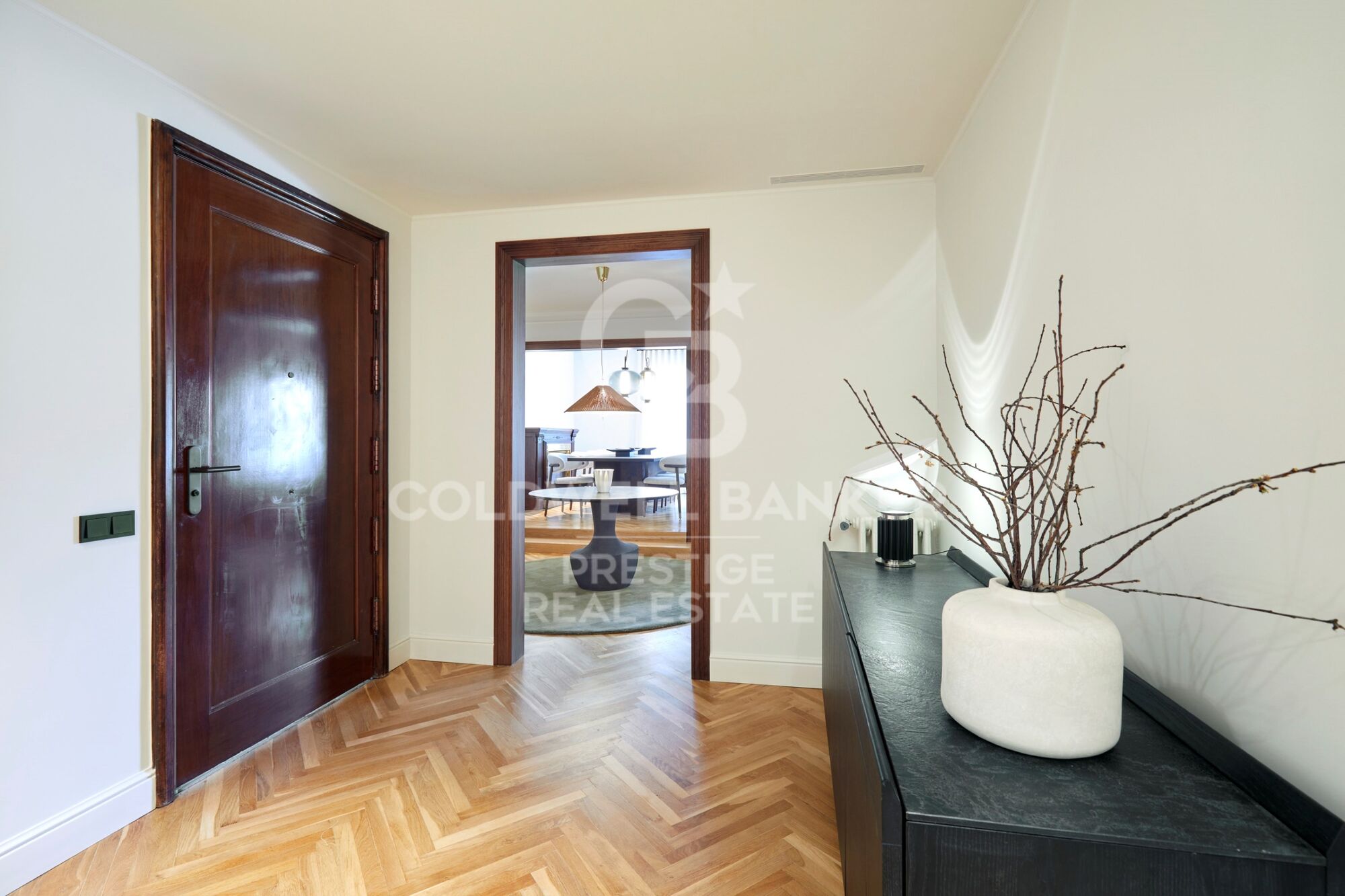 Renovated duplex penthouse with terraces in Turó Park