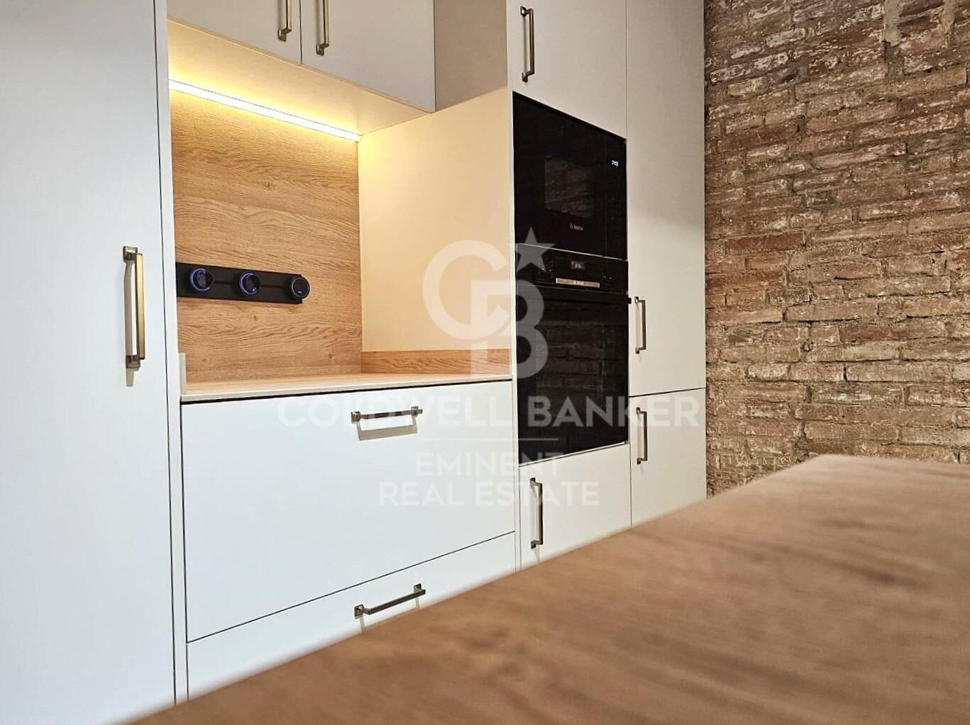 Piso reformado a nuevo en Carrer de Novell.