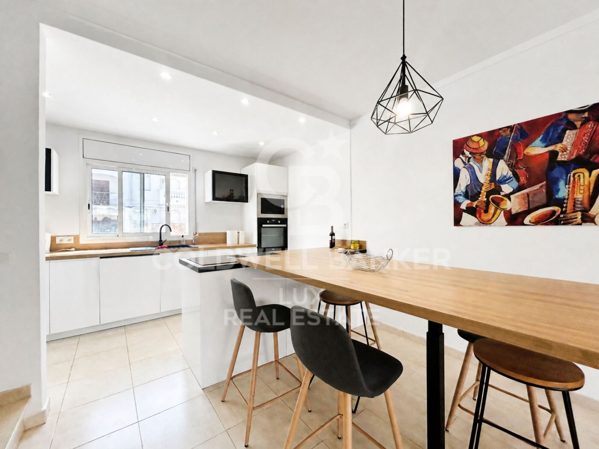 Haus mit einem 12 x 4 m großen Liegeplatz, 500 m vom Meer entfernt, Empuriabrava
