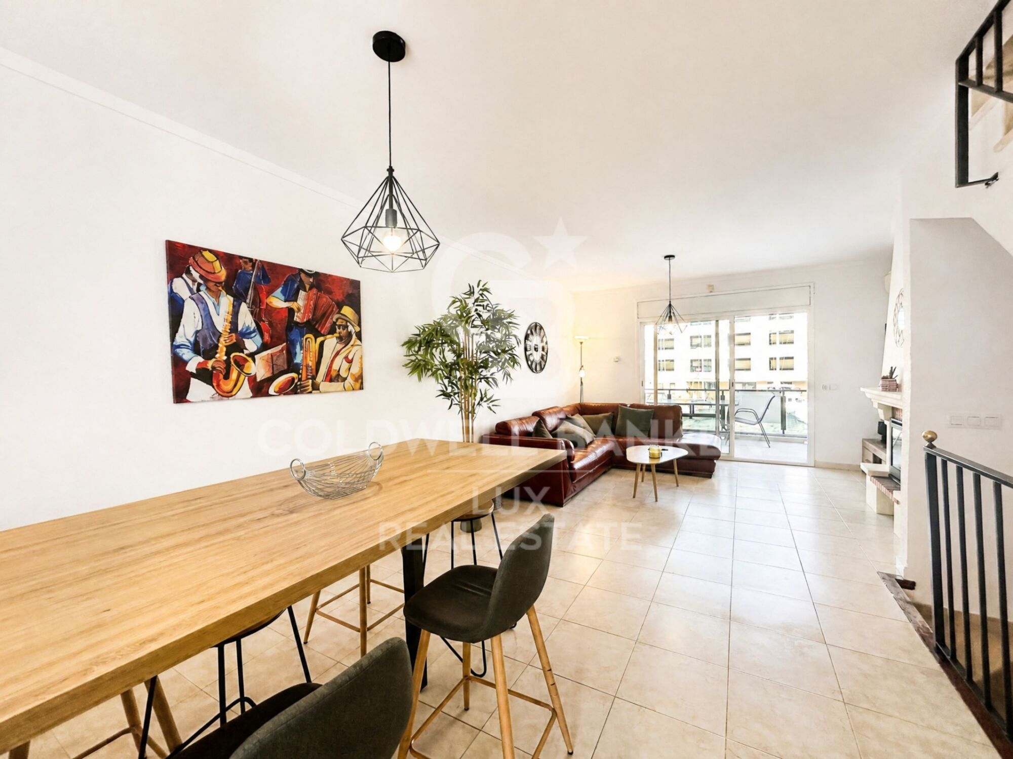 Haus mit einem 12 x 4 m großen Liegeplatz, 500 m vom Meer entfernt, Empuriabrava