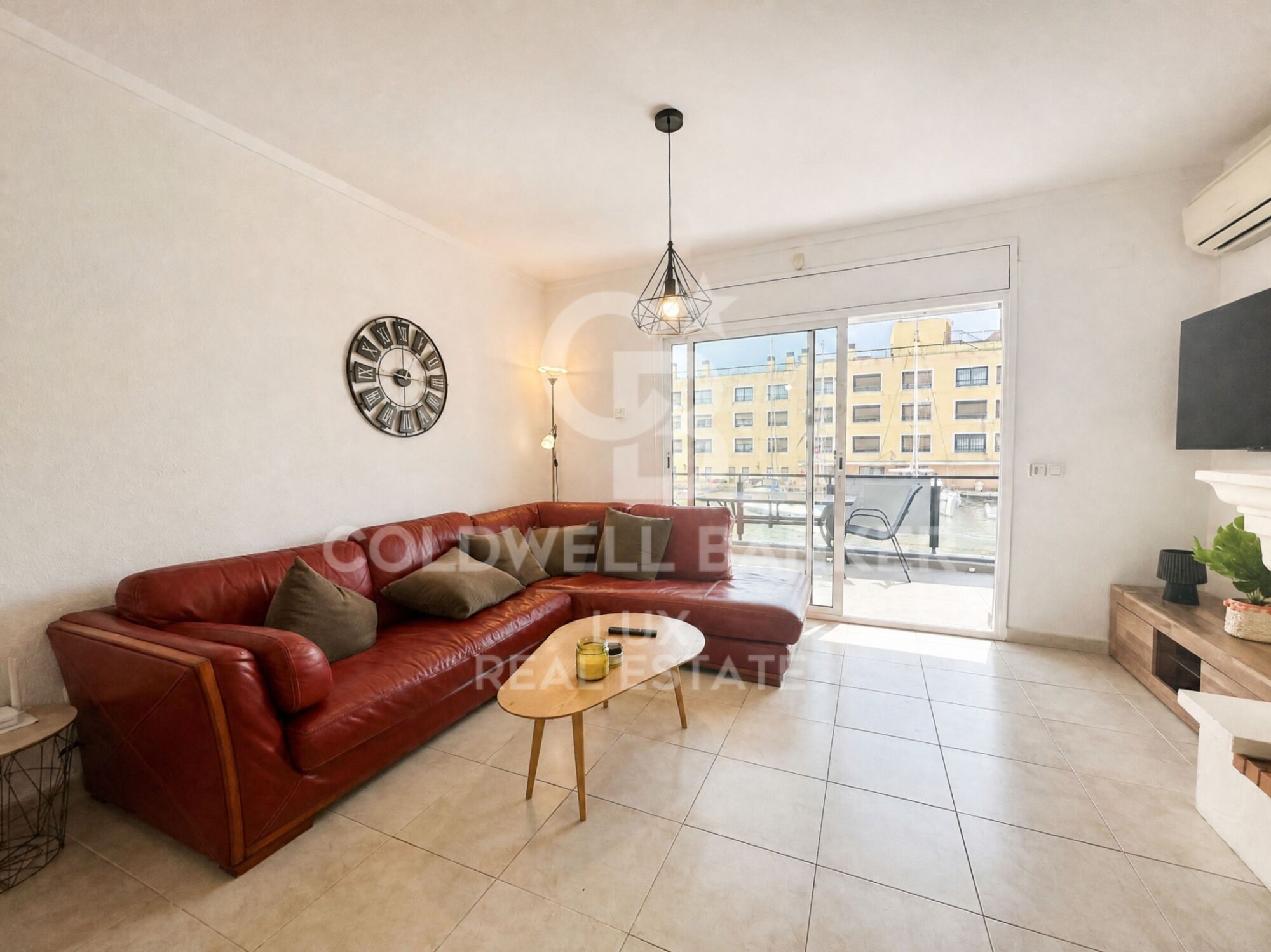 Casa con amarre de 12 x 4 m a 500 m del mar, Empuriabrava