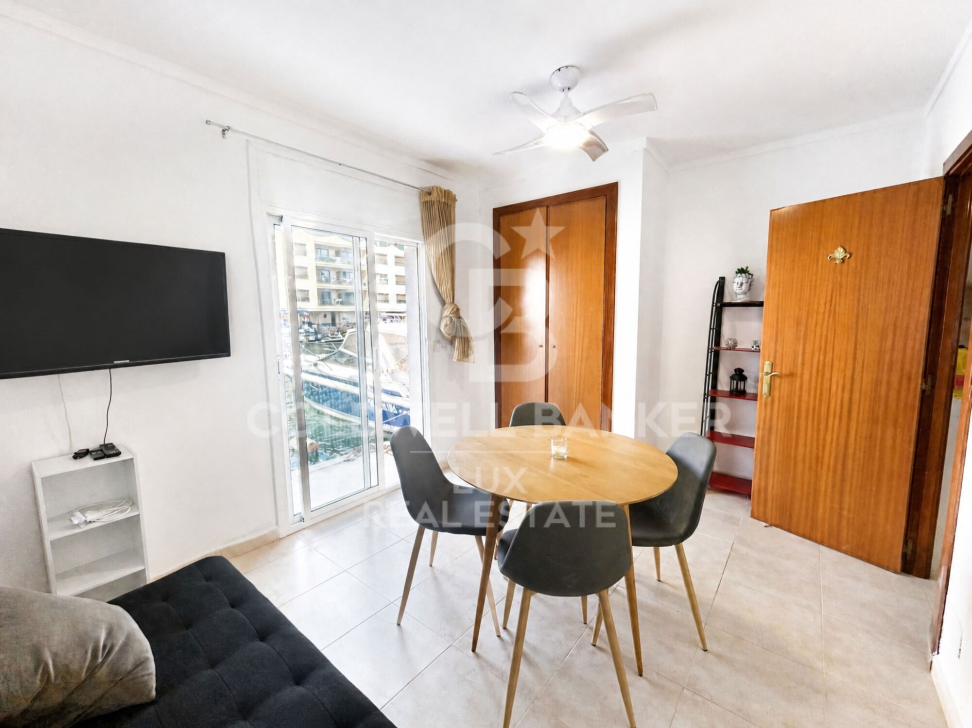 Casa con amarre de 12 x 4,6m a 500 m del mar, Empuriabrava