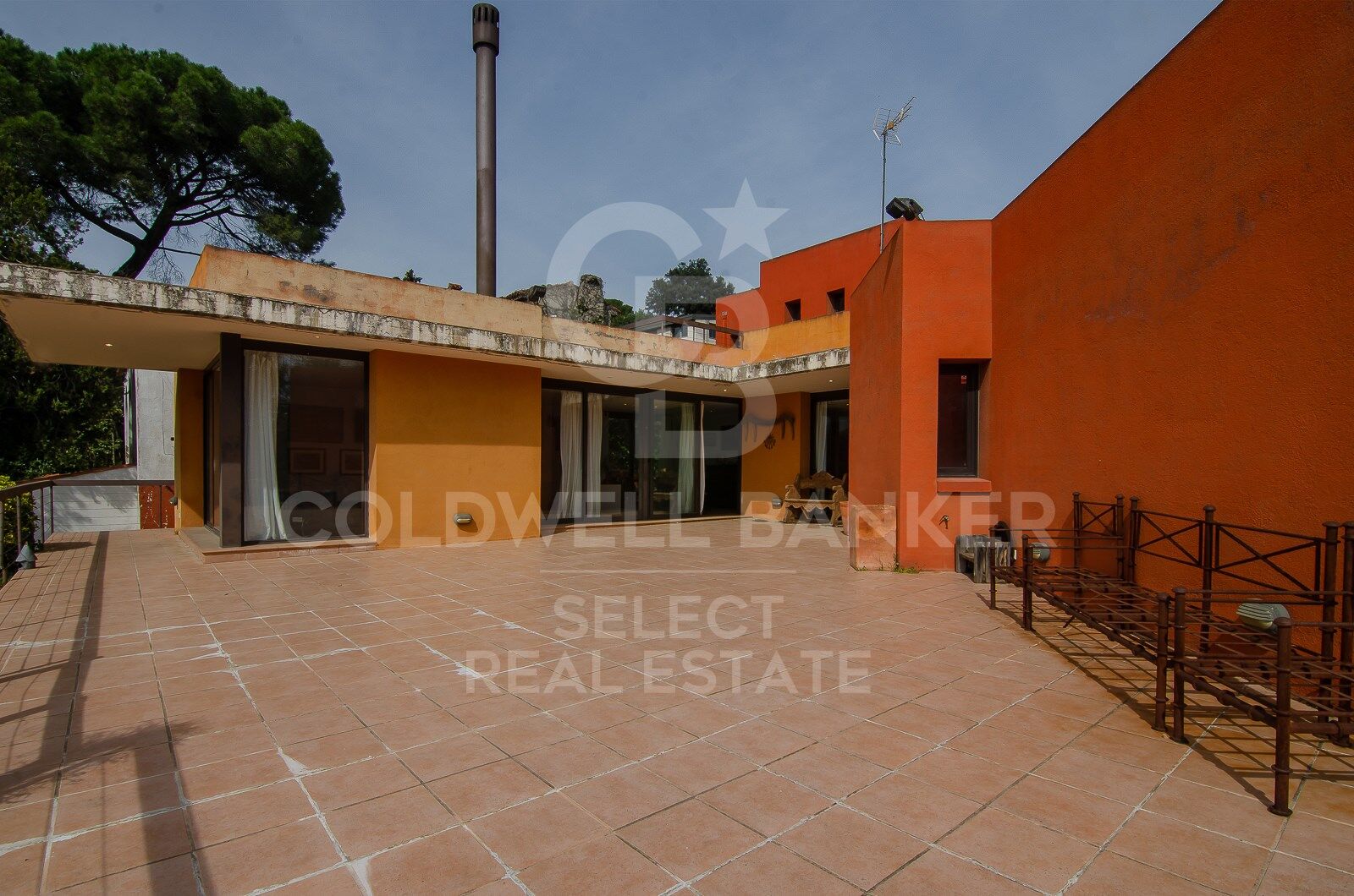 Casa contemporánea, luminosa y funcional a 2 minutos de la Estación de Bellaterra