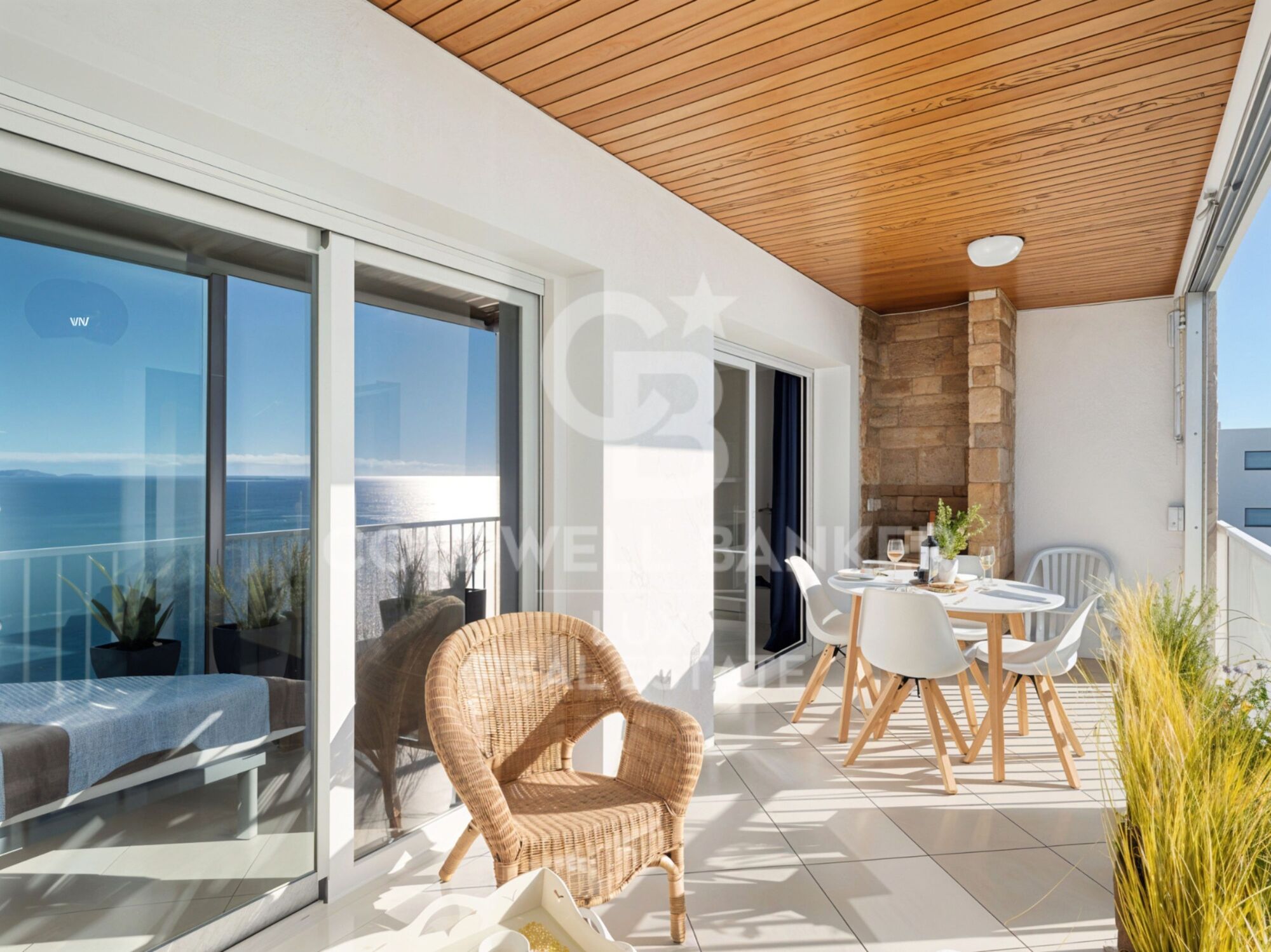 Vue mer à Roses, appartement rénové avec licence touristique