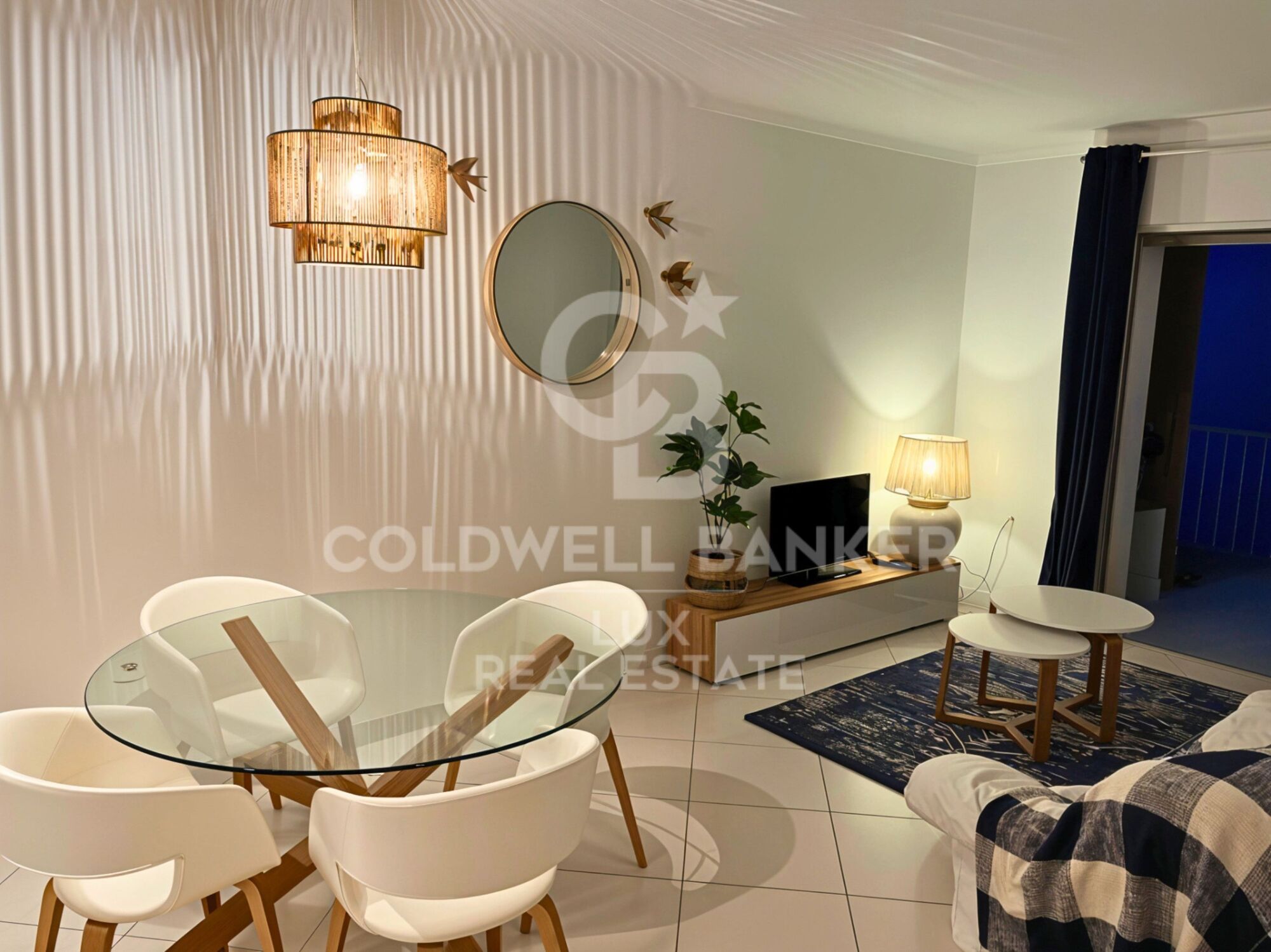Vue mer à Roses, appartement rénové avec licence touristique