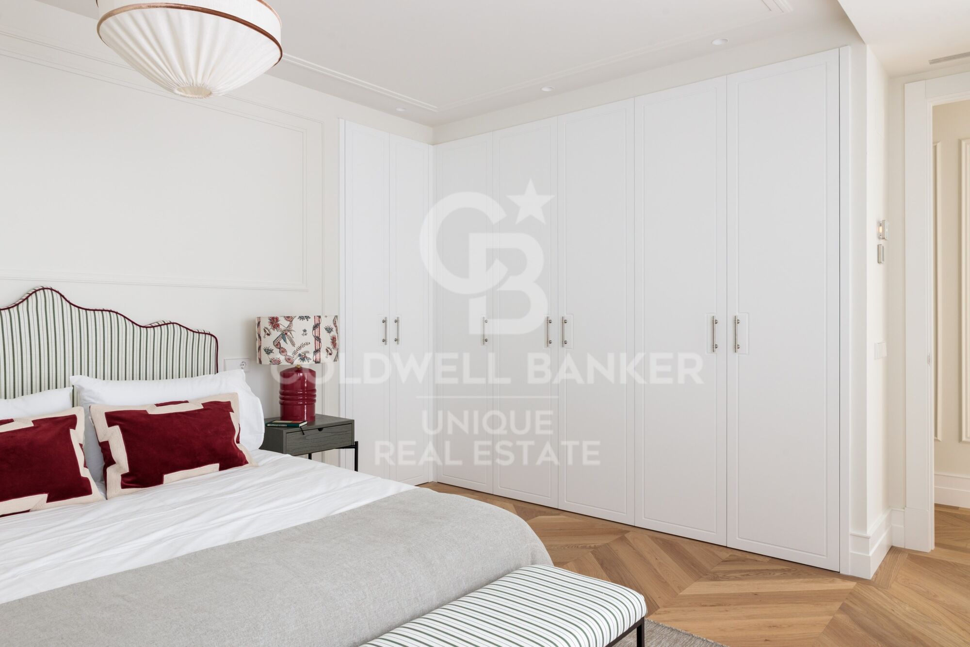 Flat 4 Bedrooms Sale Madrid