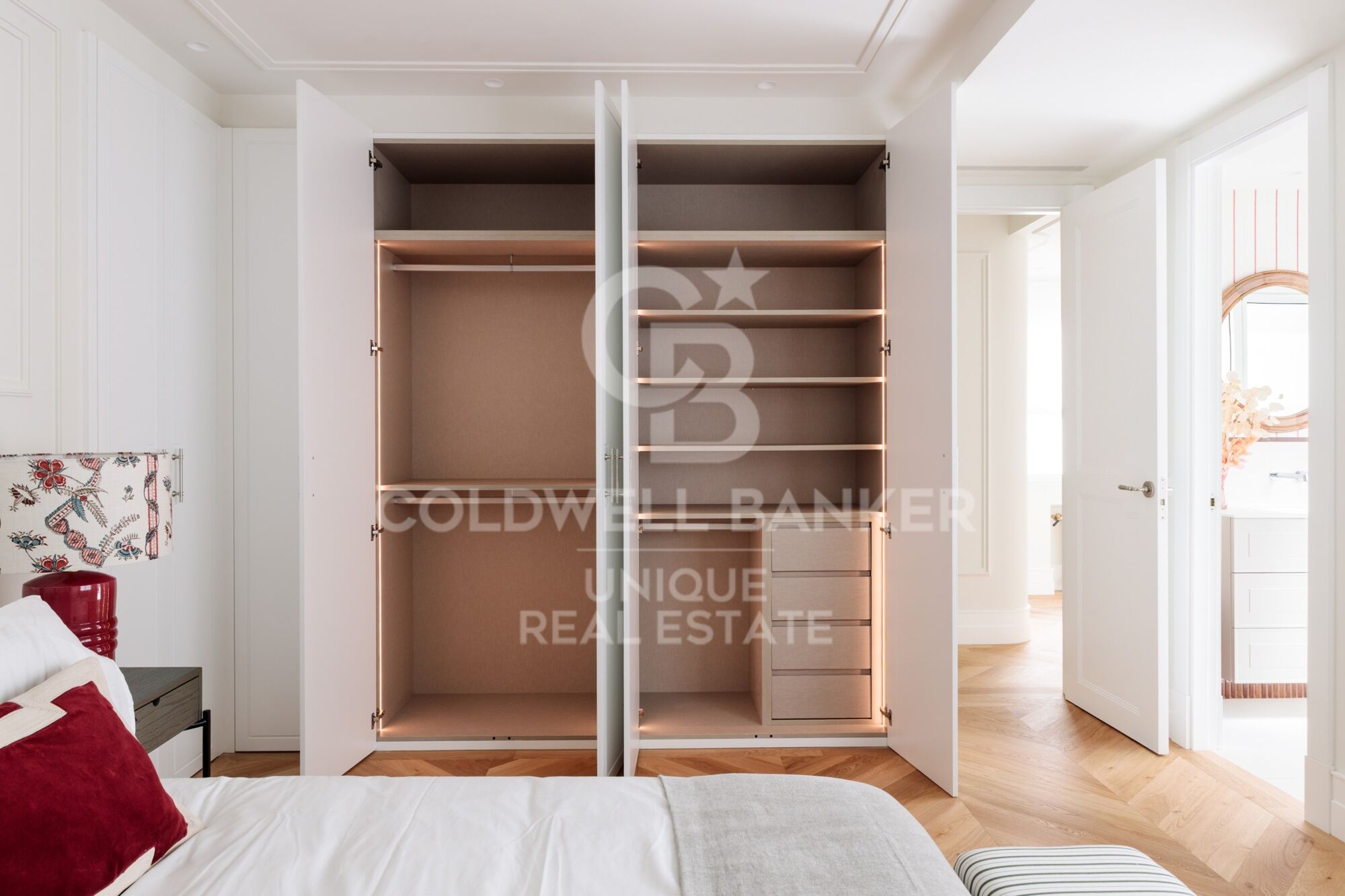 Flat 4 Bedrooms Sale Madrid
