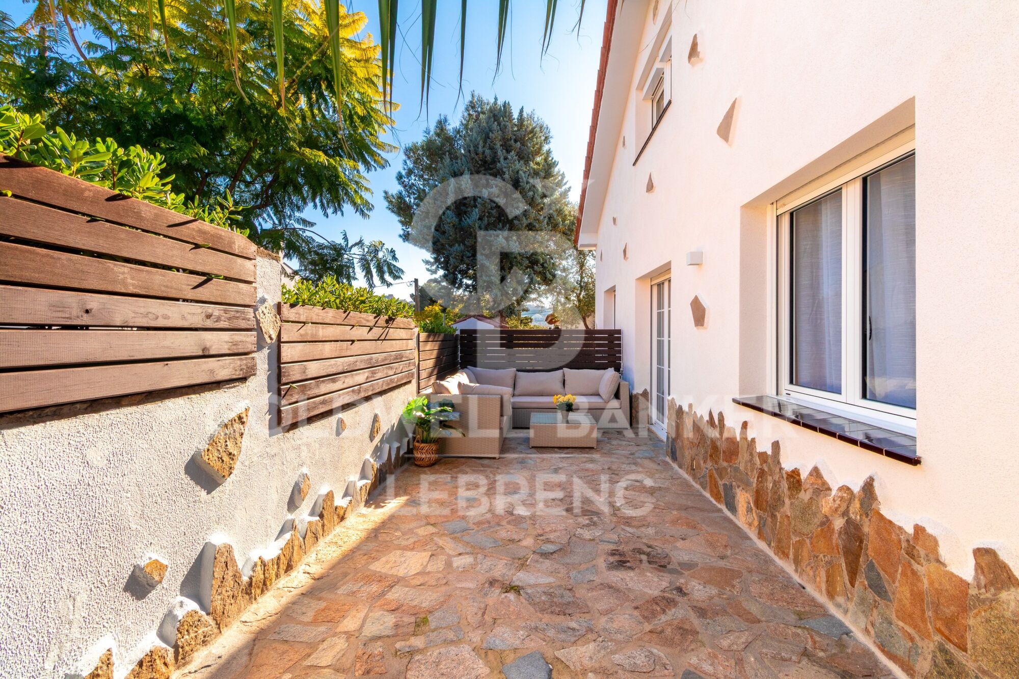 Preciosa casa en venta en Sant Just Desvern