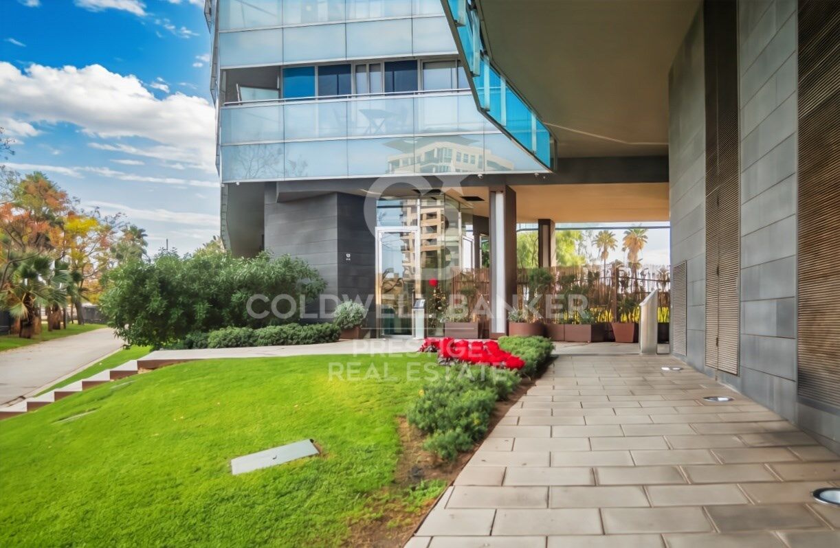 Illa del Mar: 3-Bedroom Apartment with Terrace and Sea Views