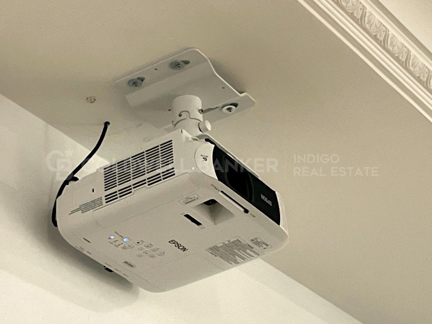 OFICINA PREMIUM PLUG & PLAY EN PORTA DO SOL - LISTA PARA ENTRAR