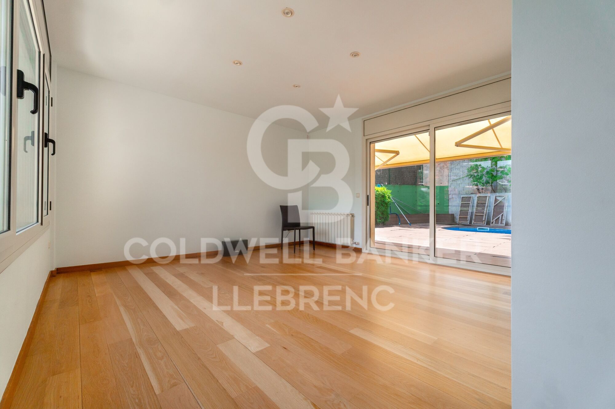 Espectacular casa en venta y alquiler en Vallvidrera con jardín y piscina