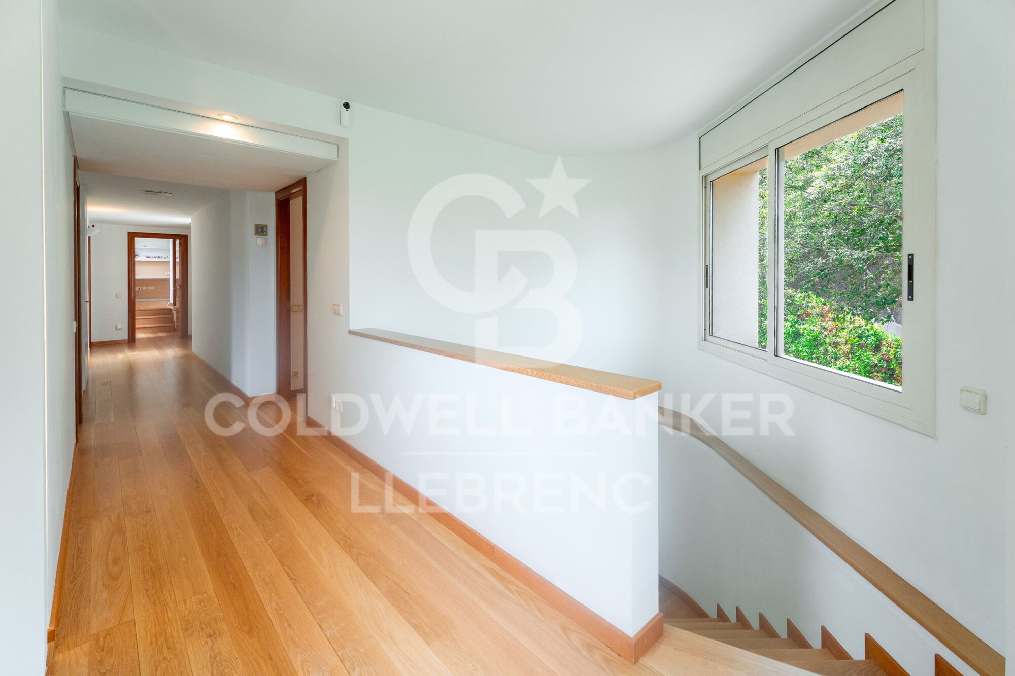 Espectacular casa en venta y alquiler en Vallvidrera con jardín y piscina